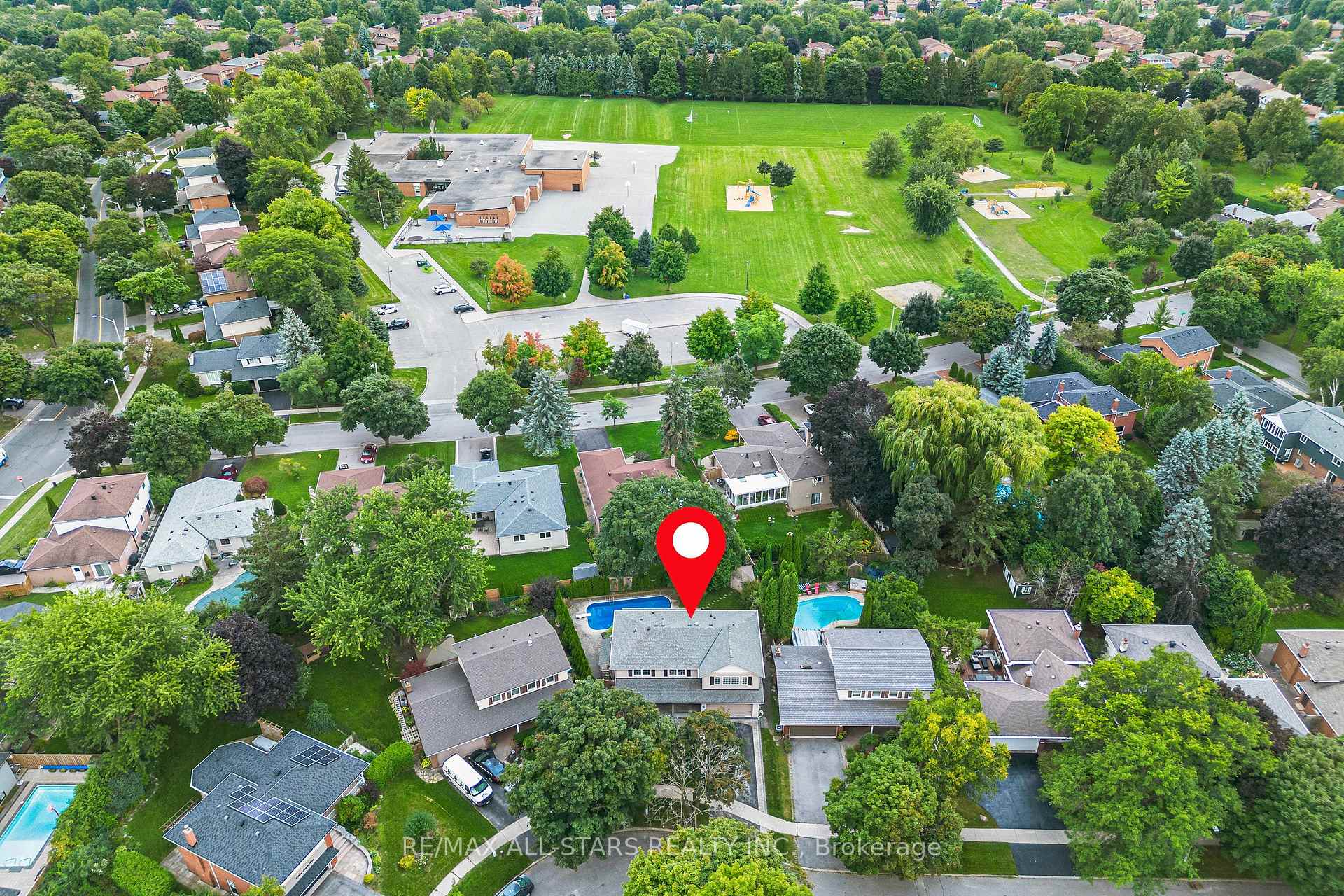Photo 48 of 15 James Speight Road, Markham, Sherwood-Amberglen — HOMEH