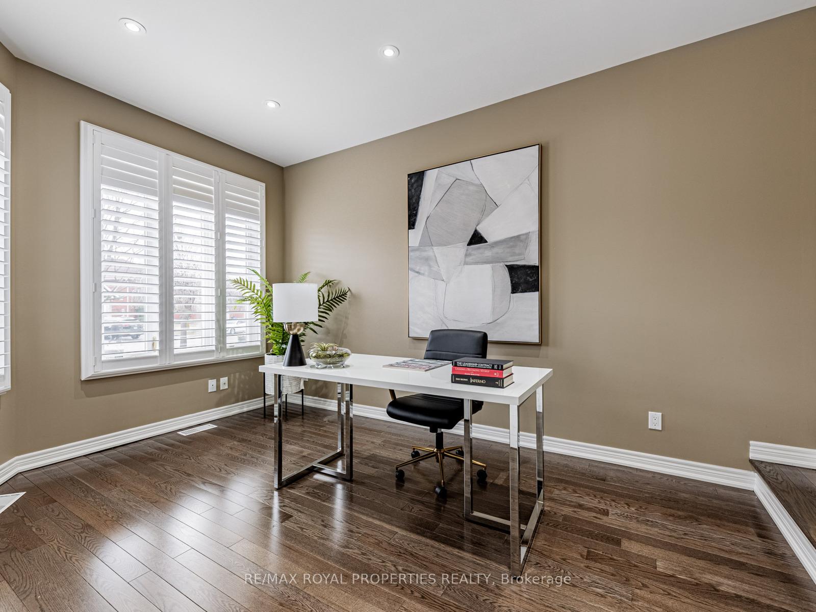 Photo 6 of 34 Windhill Road, Markham, Milliken Mills East — HOMEH
