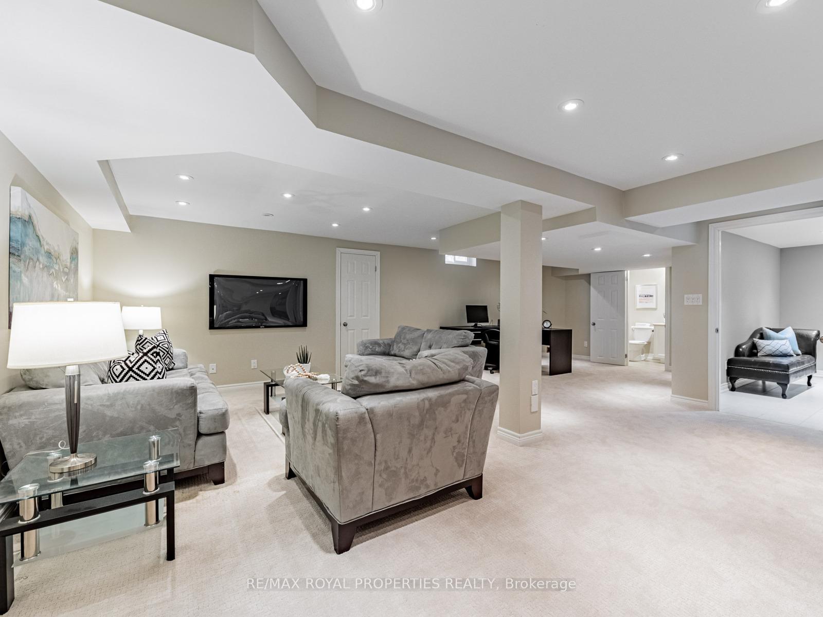 Photo 24 of 34 Windhill Road, Markham, Milliken Mills East — HOMEH