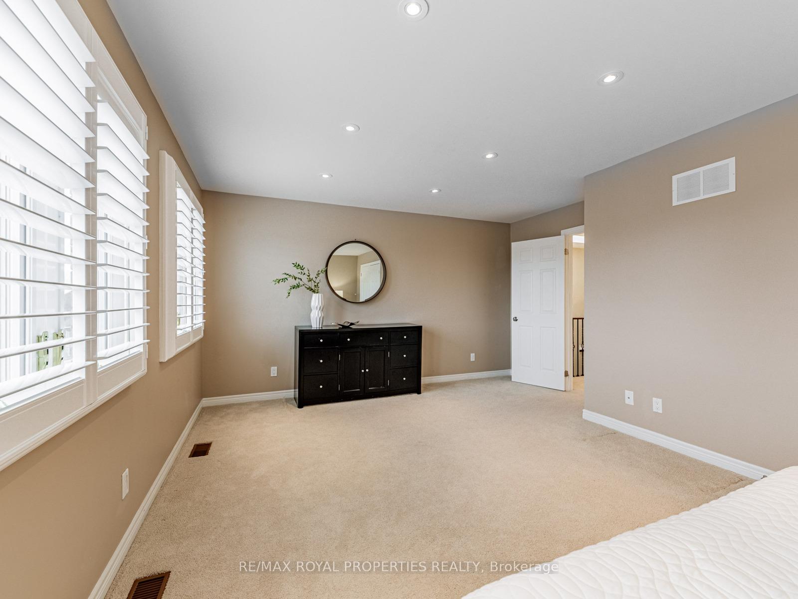 Photo 40 of 34 Windhill Road, Markham, Milliken Mills East — HOMEH