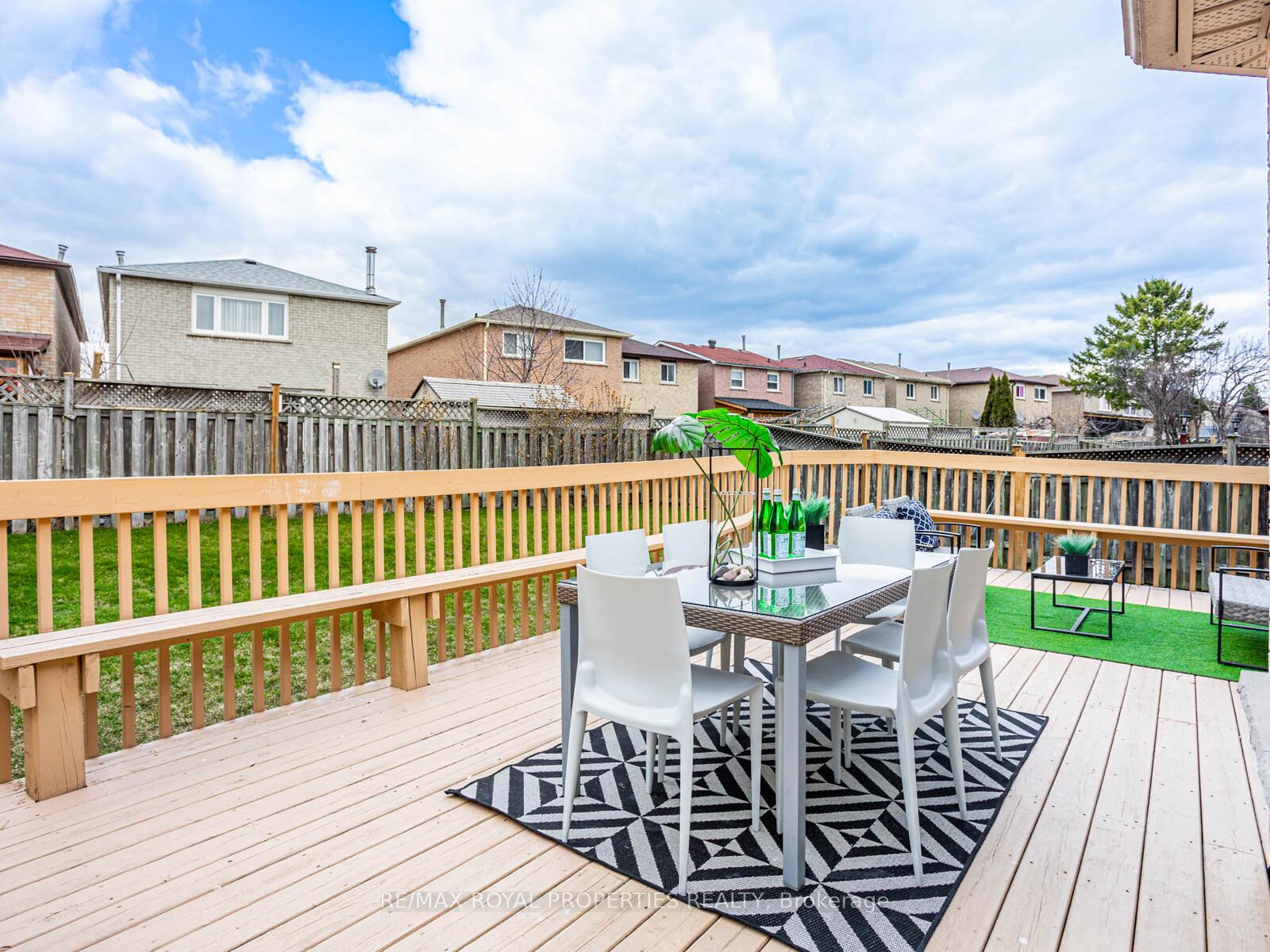 Photo 41 of 34 Windhill Road, Markham, Milliken Mills East — HOMEH