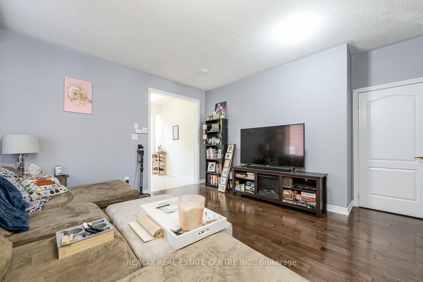Photo 8 of 494 Landsborough Avenue, Milton, Scott — HOMEH