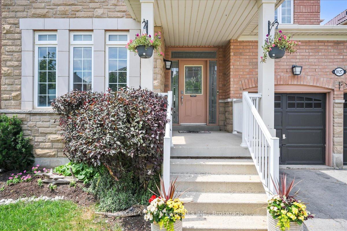 Photo 5 of 1027 Laidlaw Drive, Milton, Clarke — HOMEH