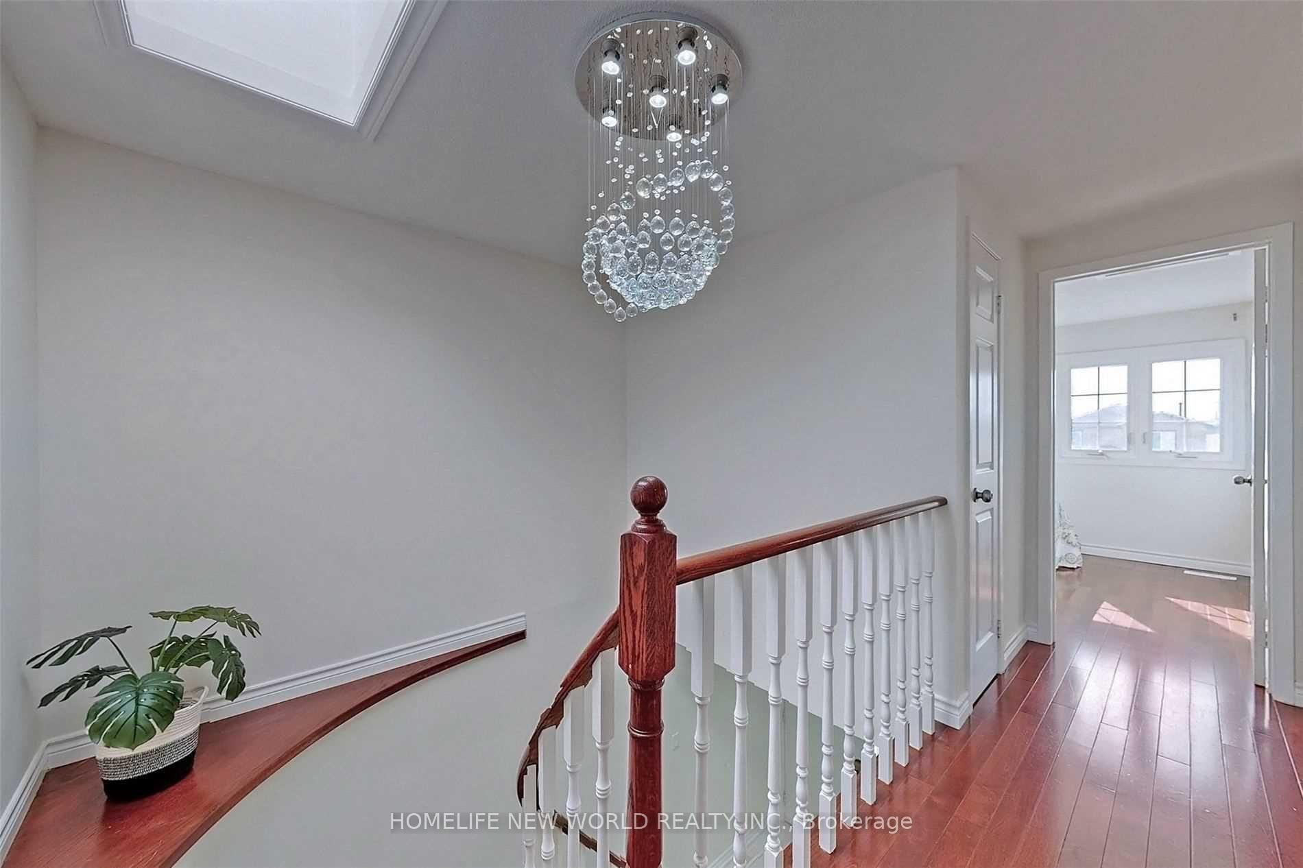 Photo 15 of 30 William Honey Crescent, Markham, Middlefield — HOMEH