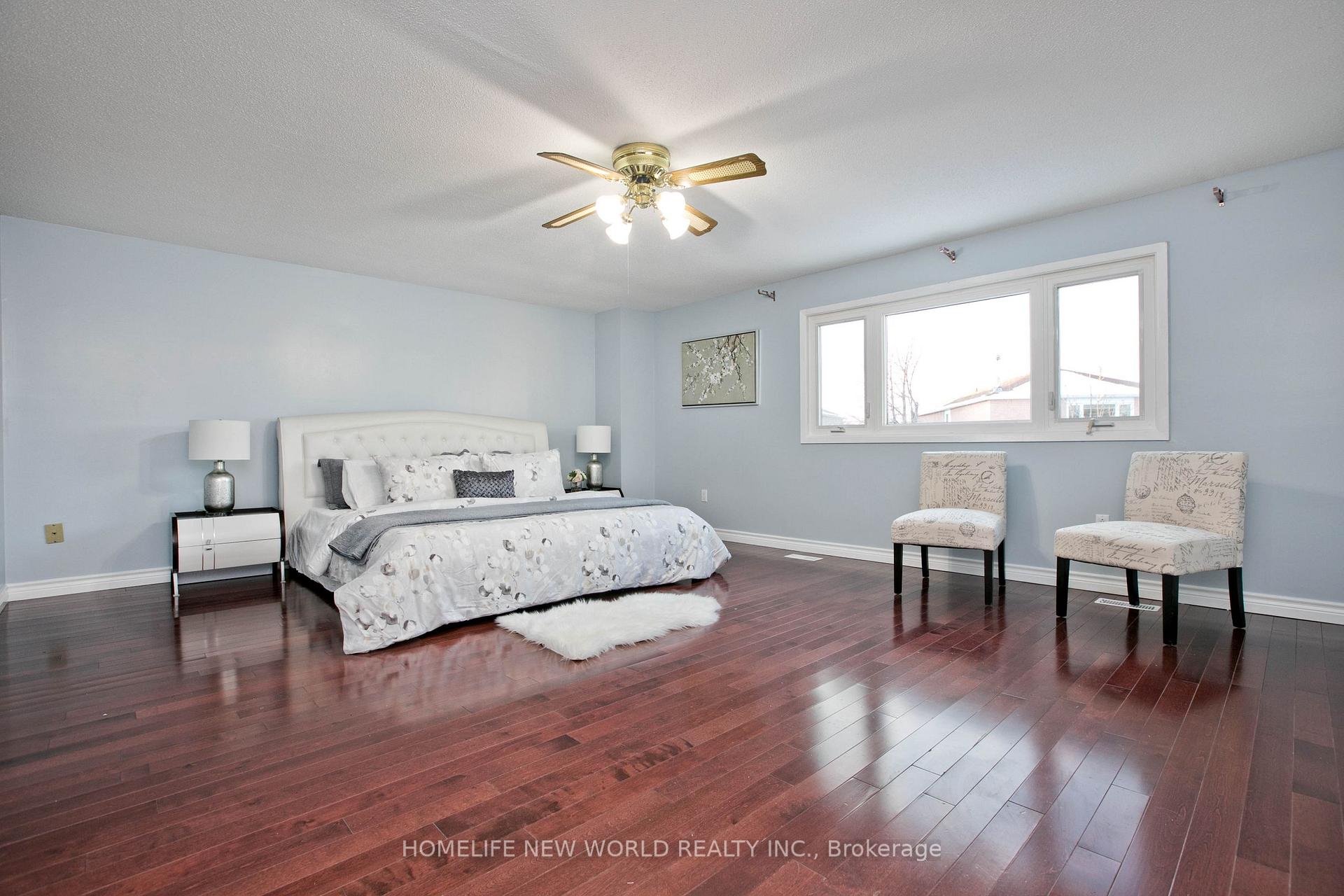 Photo 16 of 30 William Honey Crescent, Markham, Middlefield — HOMEH