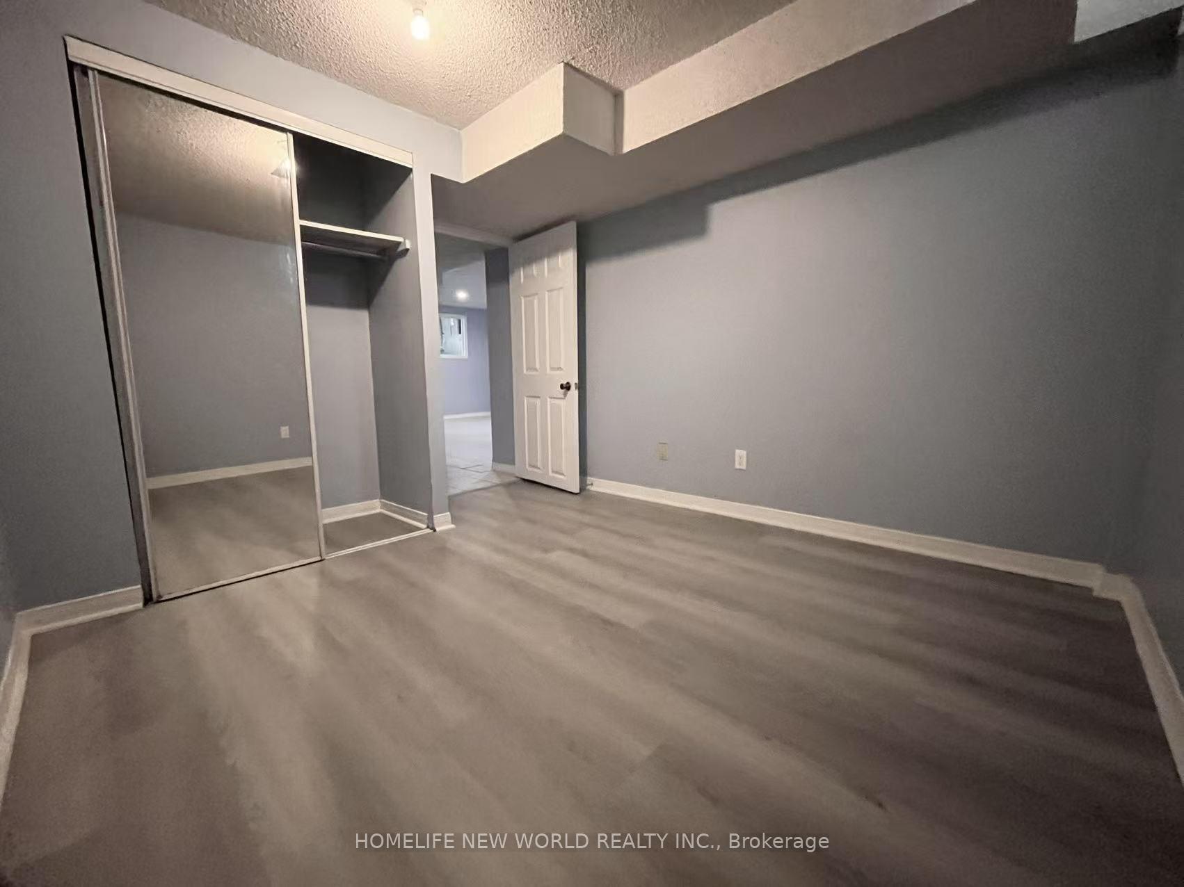 Photo 34 of 30 William Honey Crescent, Markham, Middlefield — HOMEH