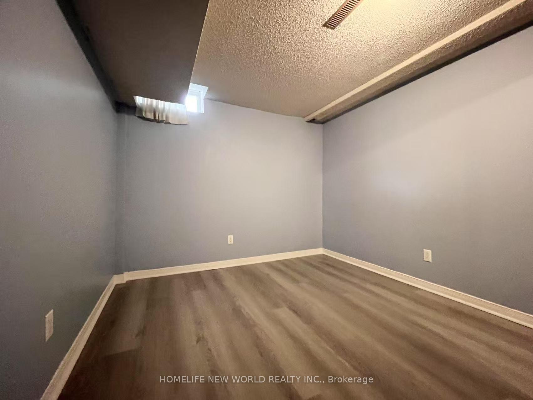 Photo 35 of 30 William Honey Crescent, Markham, Middlefield — HOMEH
