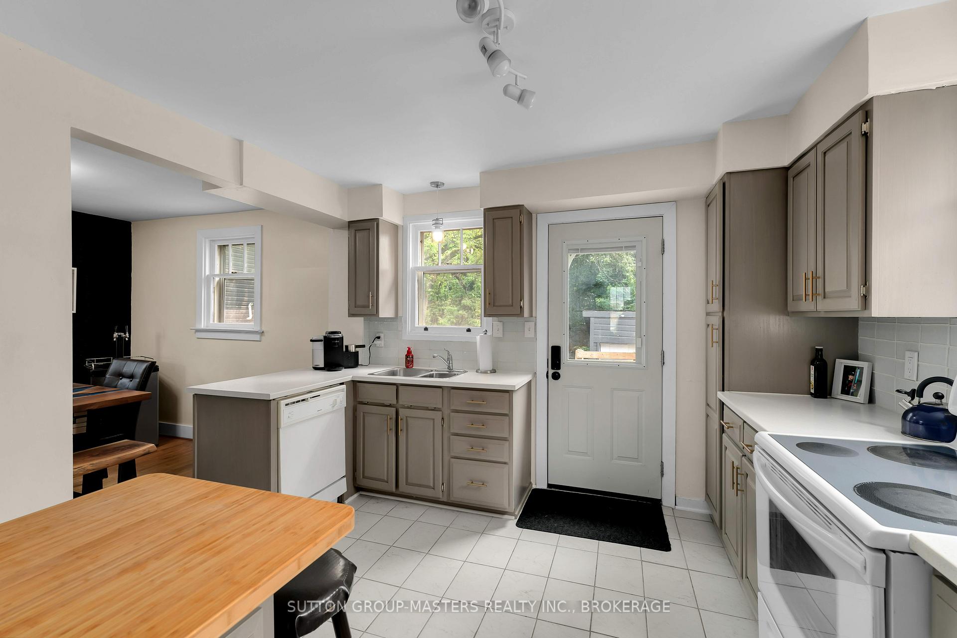 Photo 13 of 80 Durham Street, Kingston, Central City East — HOMEH