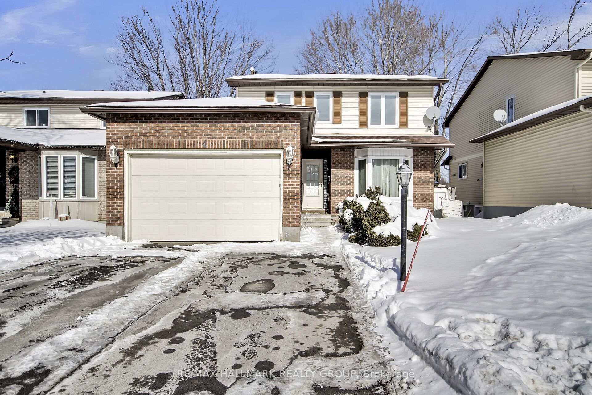 Photo 1 of 4 Sewell Way, Ottawa, Kanata - Katimavik — HOMEH