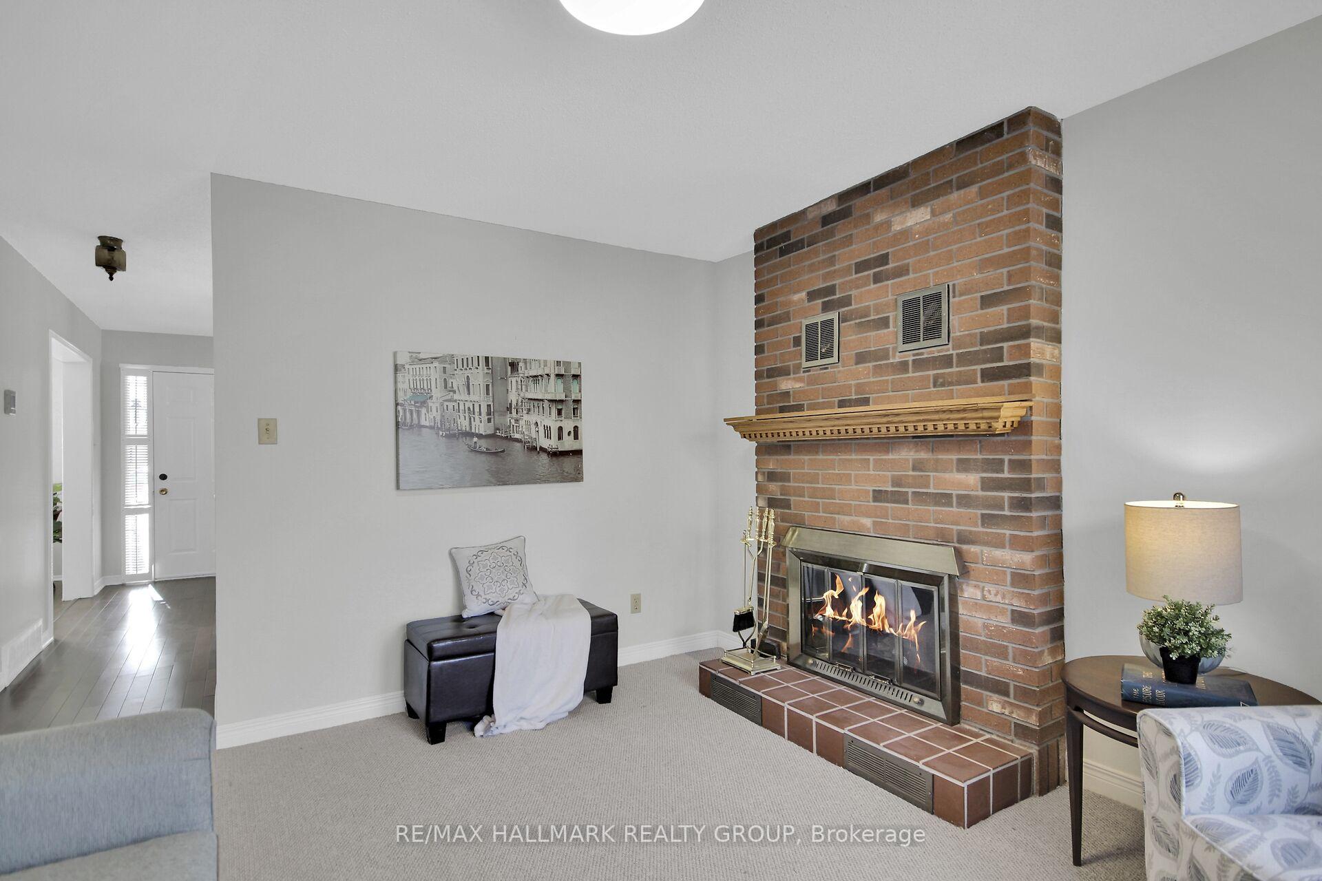 Photo 21 of 4 Sewell Way, Ottawa, Kanata - Katimavik — HOMEH