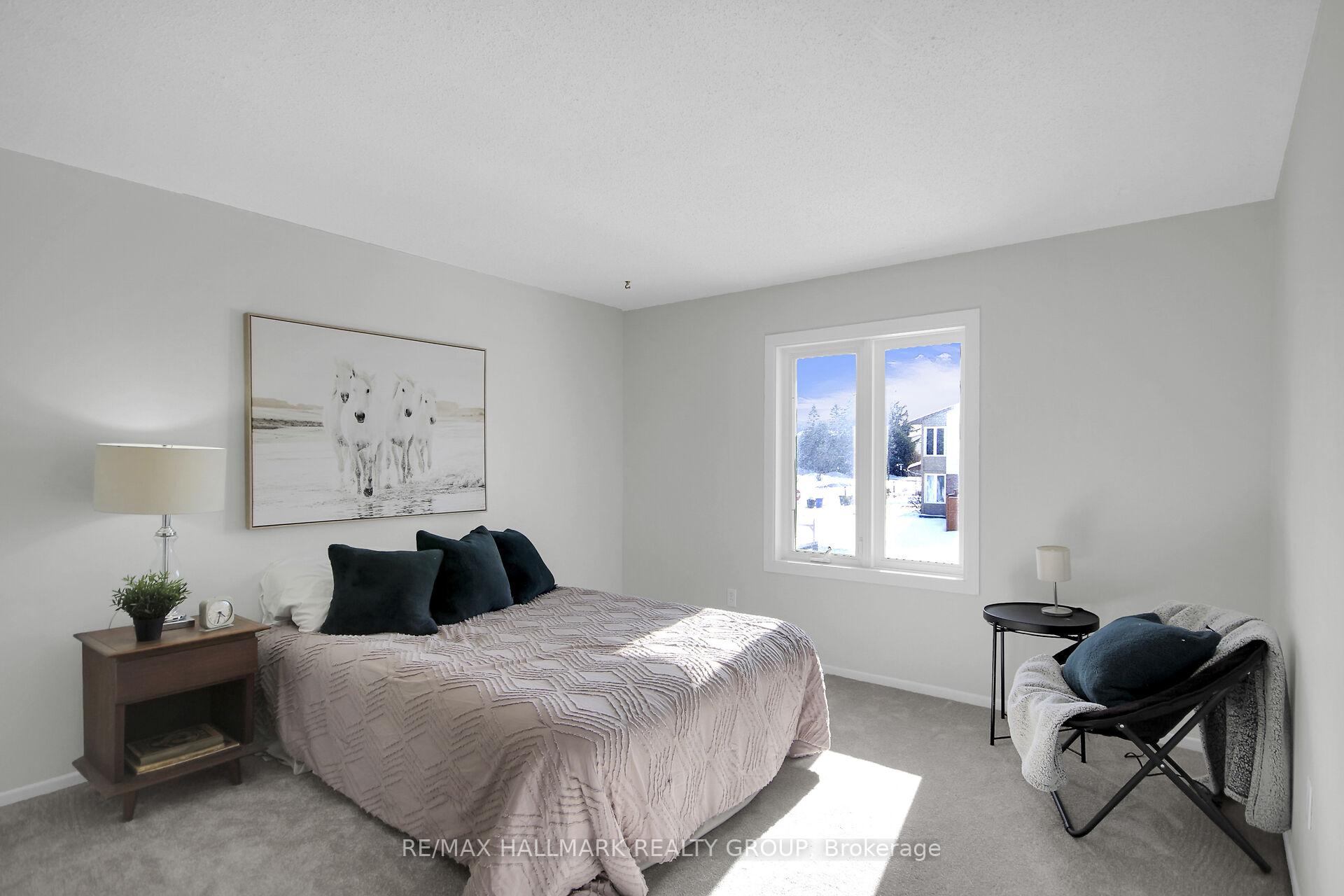 Photo 32 of 4 Sewell Way, Ottawa, Kanata - Katimavik — HOMEH