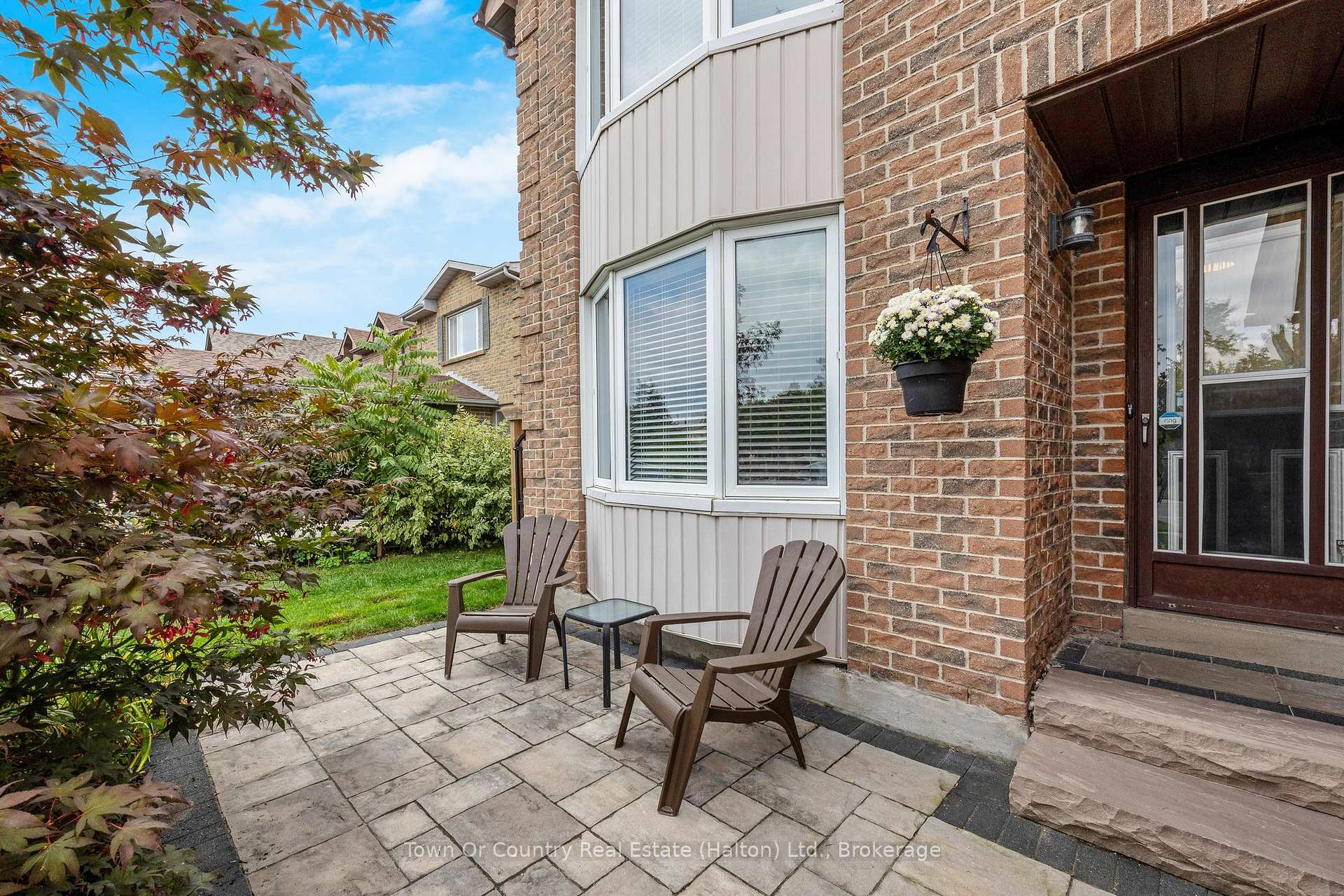 Photo 4 of 574 Laurier Avenue, Milton, Timberlea — HOMEH