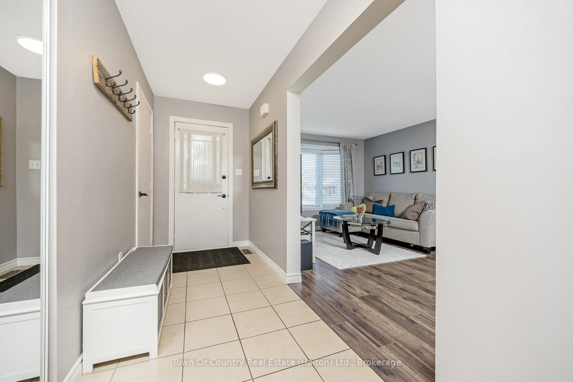 Photo 7 of 574 Laurier Avenue, Milton, Timberlea — HOMEH