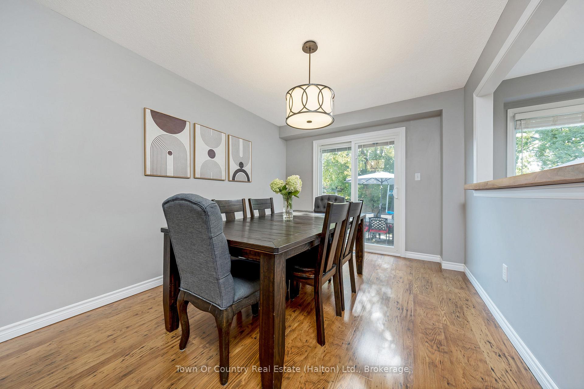 Photo 10 of 574 Laurier Avenue, Milton, Timberlea — HOMEH