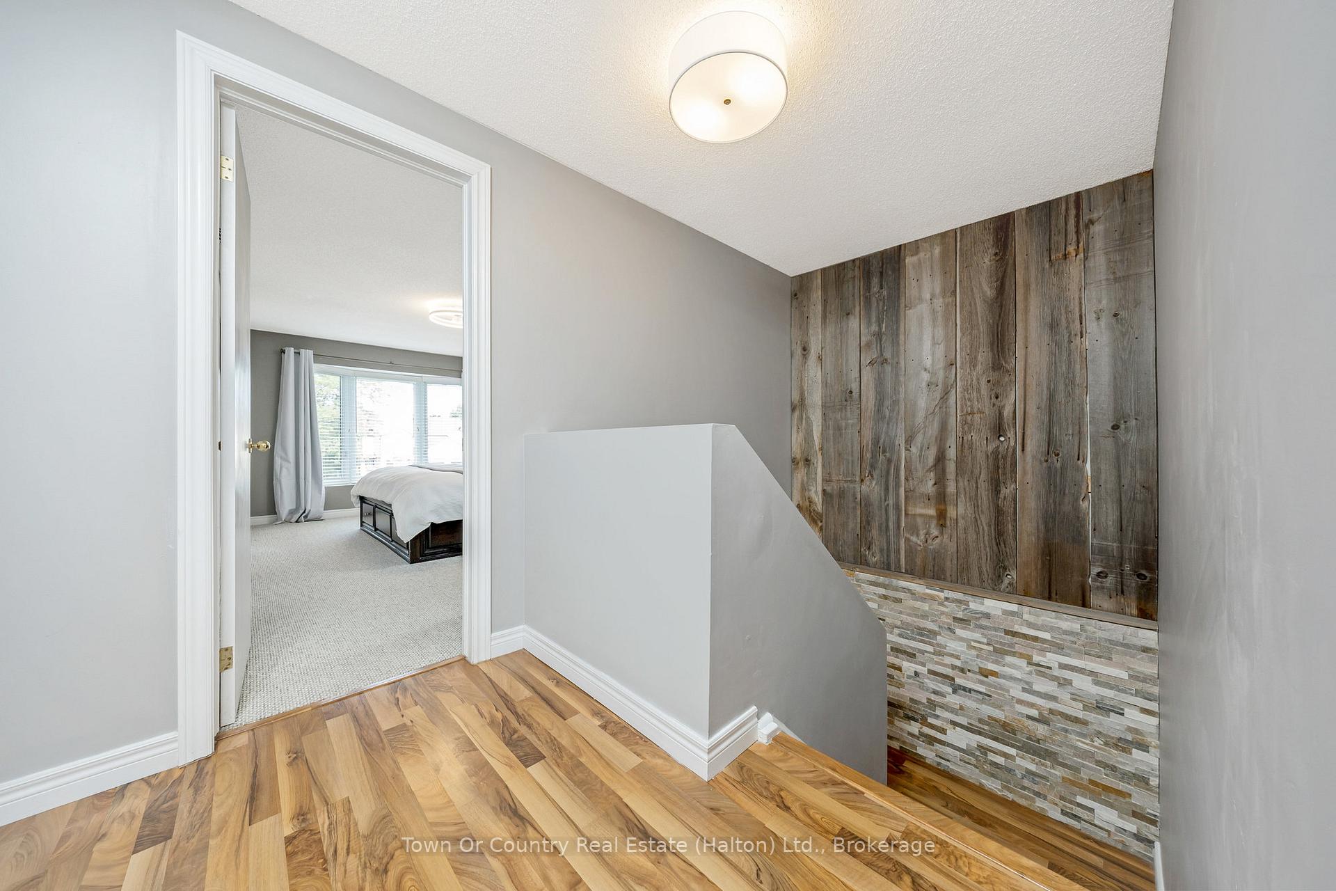 Photo 20 of 574 Laurier Avenue, Milton, Timberlea — HOMEH
