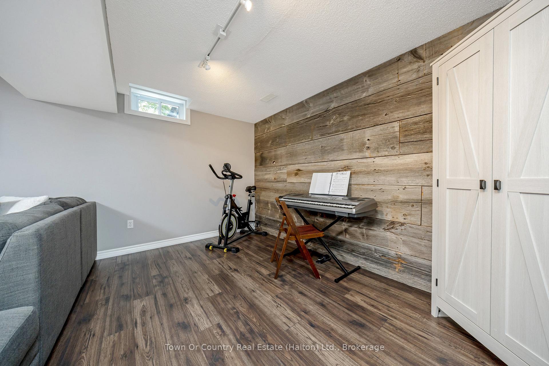 Photo 35 of 574 Laurier Avenue, Milton, Timberlea — HOMEH