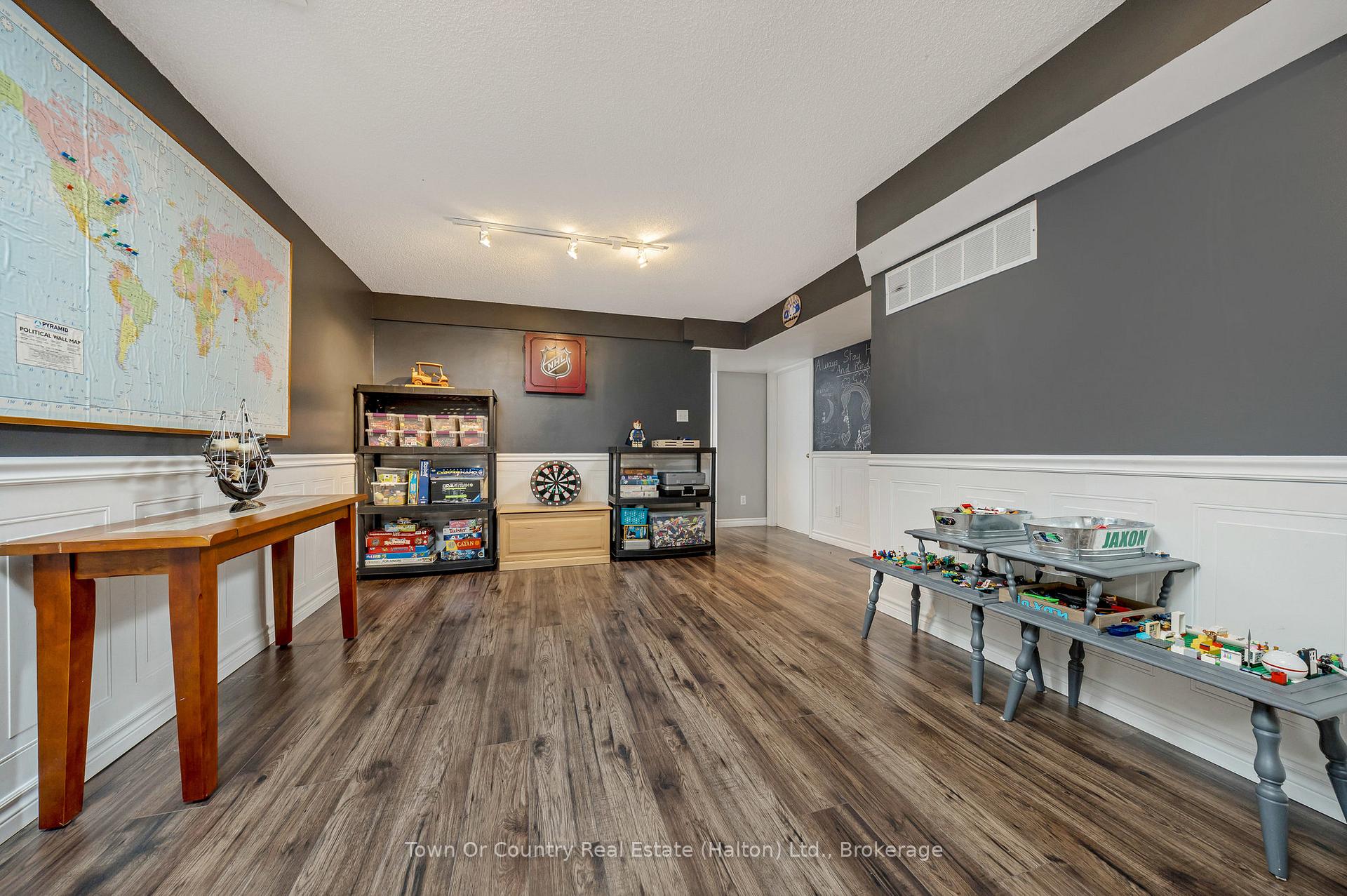 Photo 37 of 574 Laurier Avenue, Milton, Timberlea — HOMEH