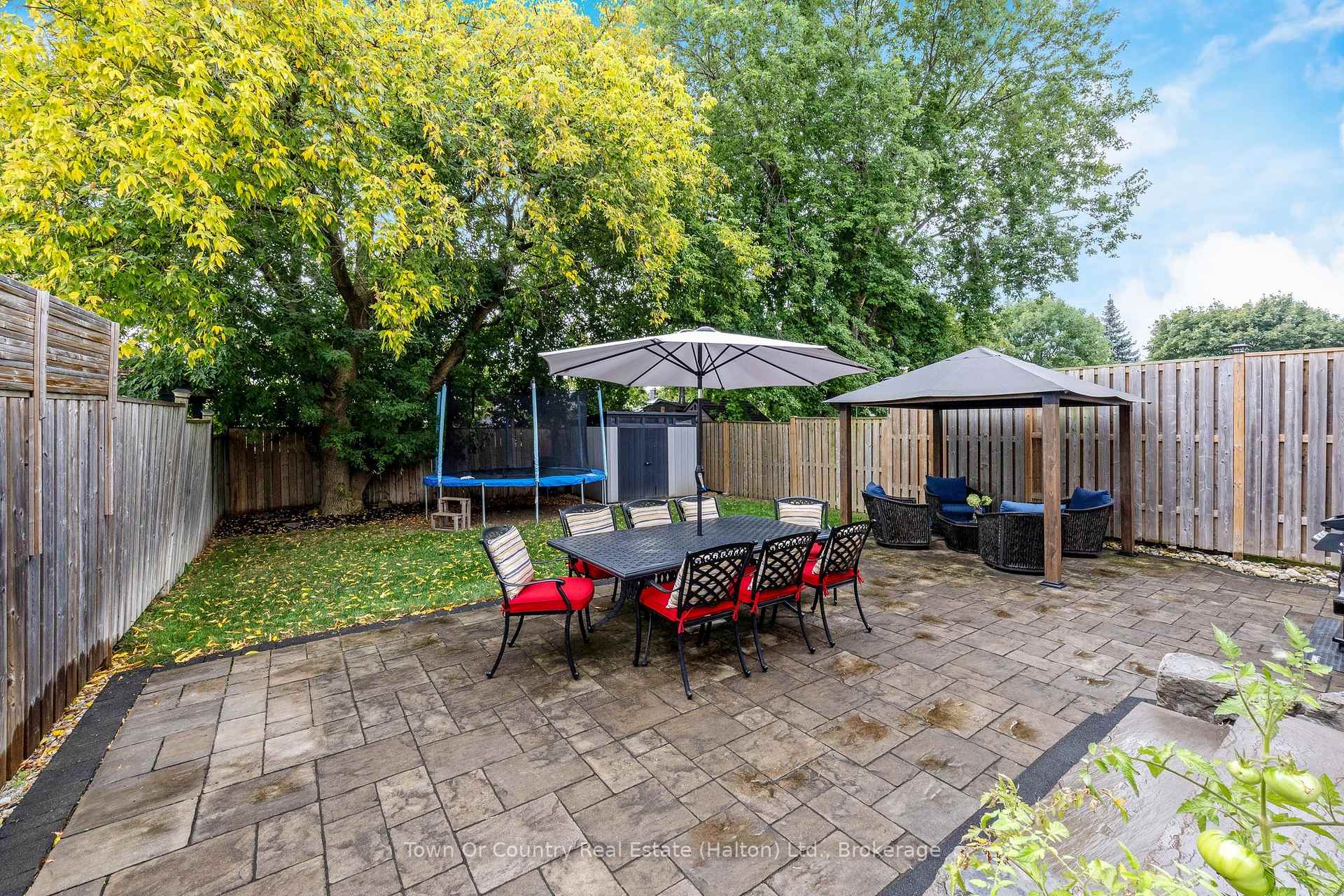 Photo 40 of 574 Laurier Avenue, Milton, Timberlea — HOMEH