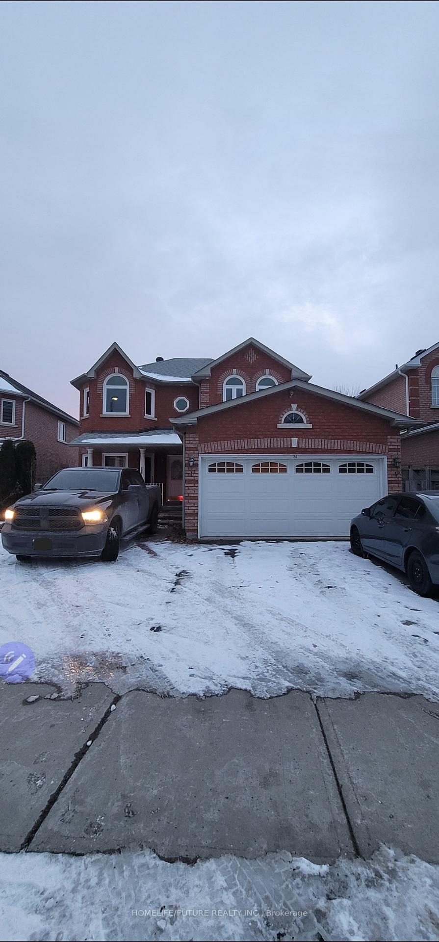 Photo 1 of Unit Main, 24 Hoake Road, Markham, Milliken Mills East — HOMEH
