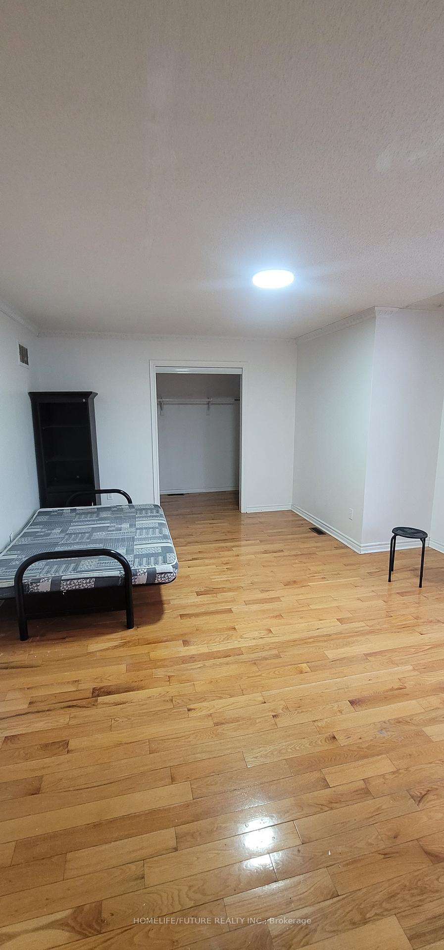 Photo 9 of Unit Main, 24 Hoake Road, Markham, Milliken Mills East — HOMEH