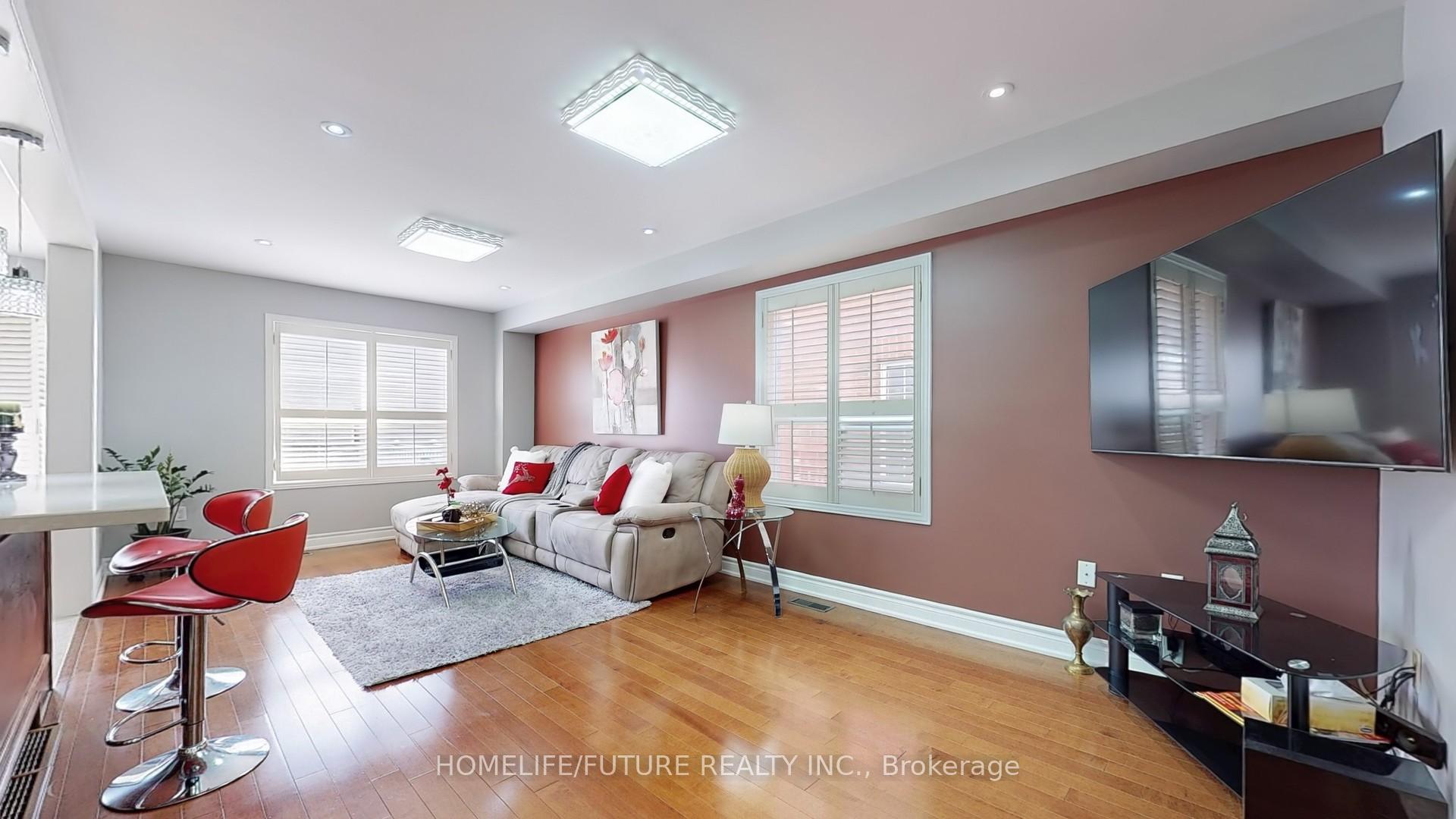 Photo 6 of 11 Andriana Crescent, Markham, Box Grove — HOMEH