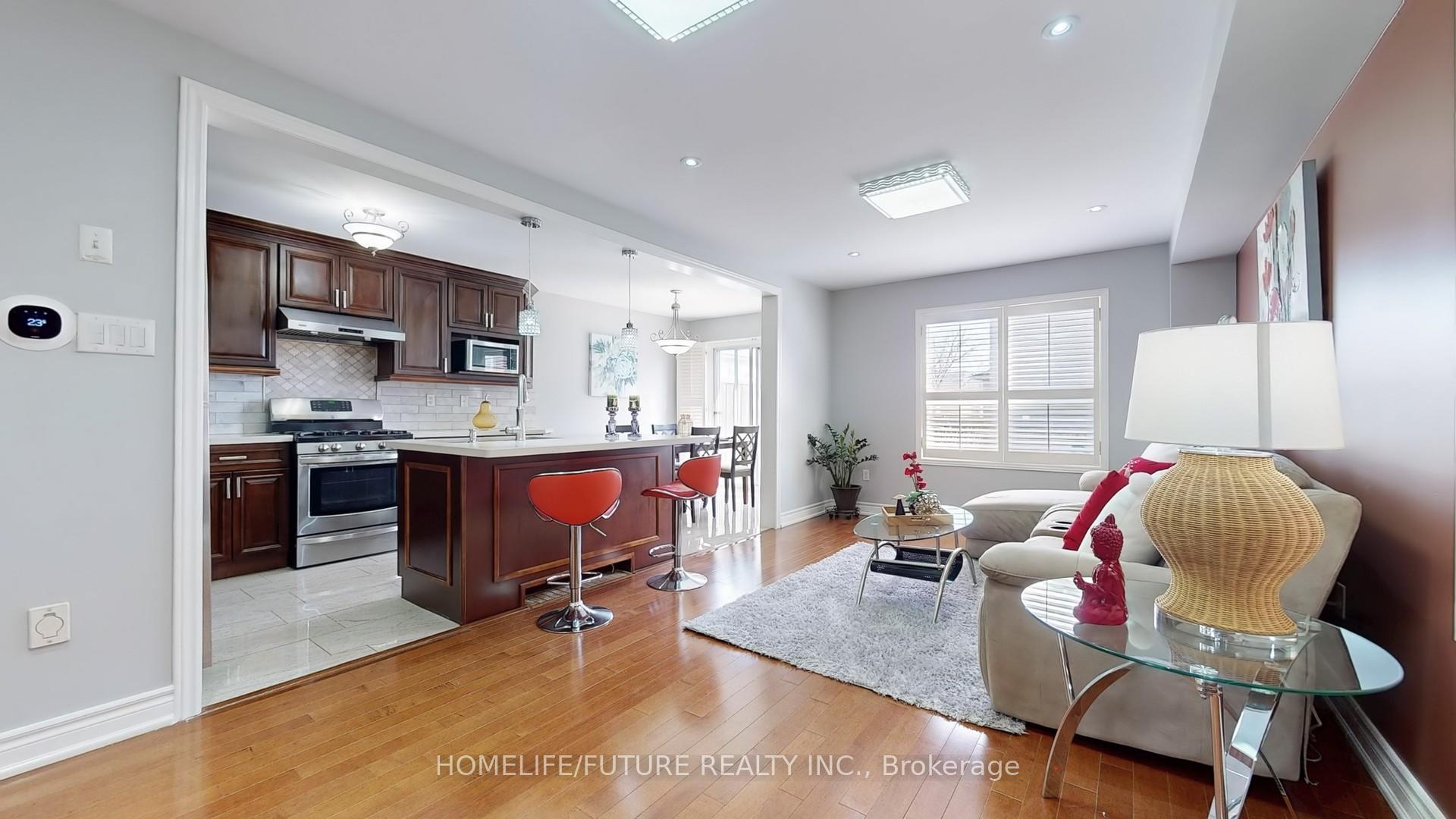 Photo 7 of 11 Andriana Crescent, Markham, Box Grove — HOMEH