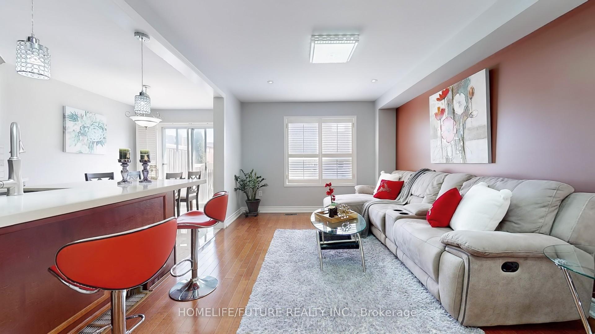 Photo 8 of 11 Andriana Crescent, Markham, Box Grove — HOMEH