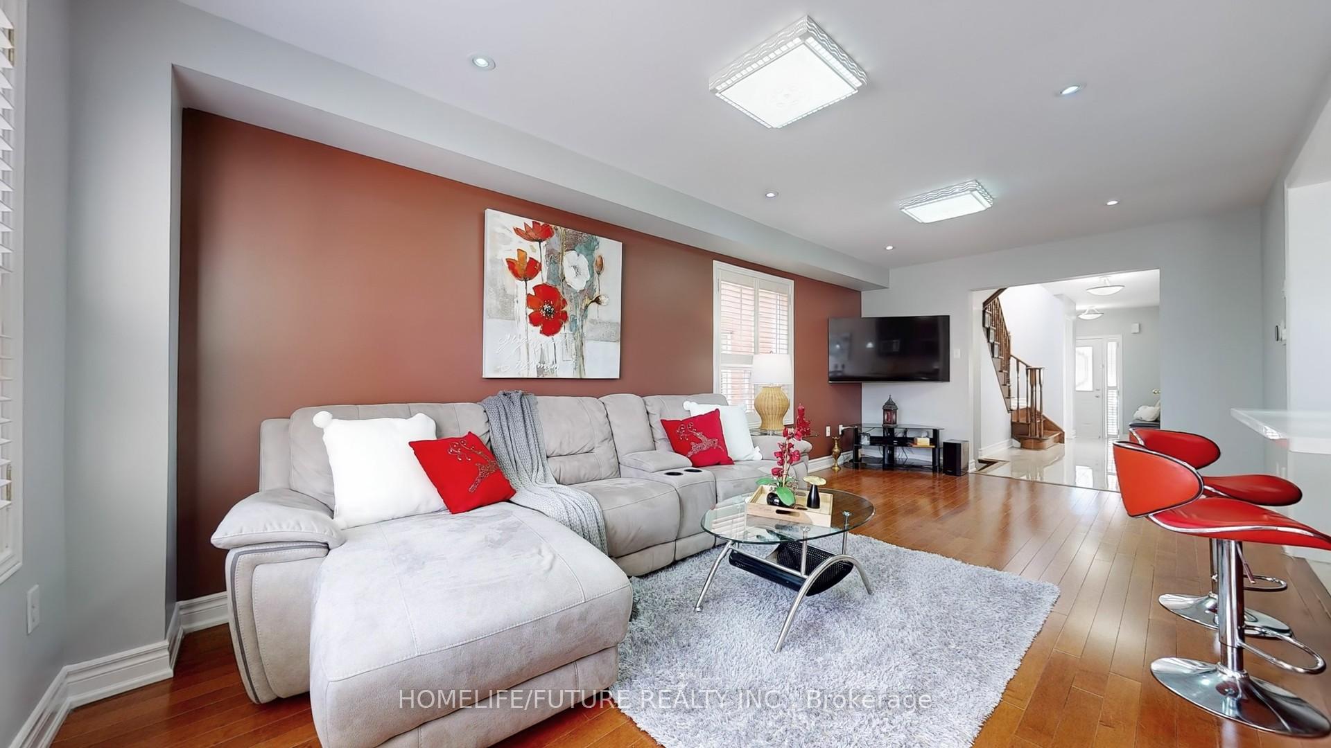 Photo 9 of 11 Andriana Crescent, Markham, Box Grove — HOMEH