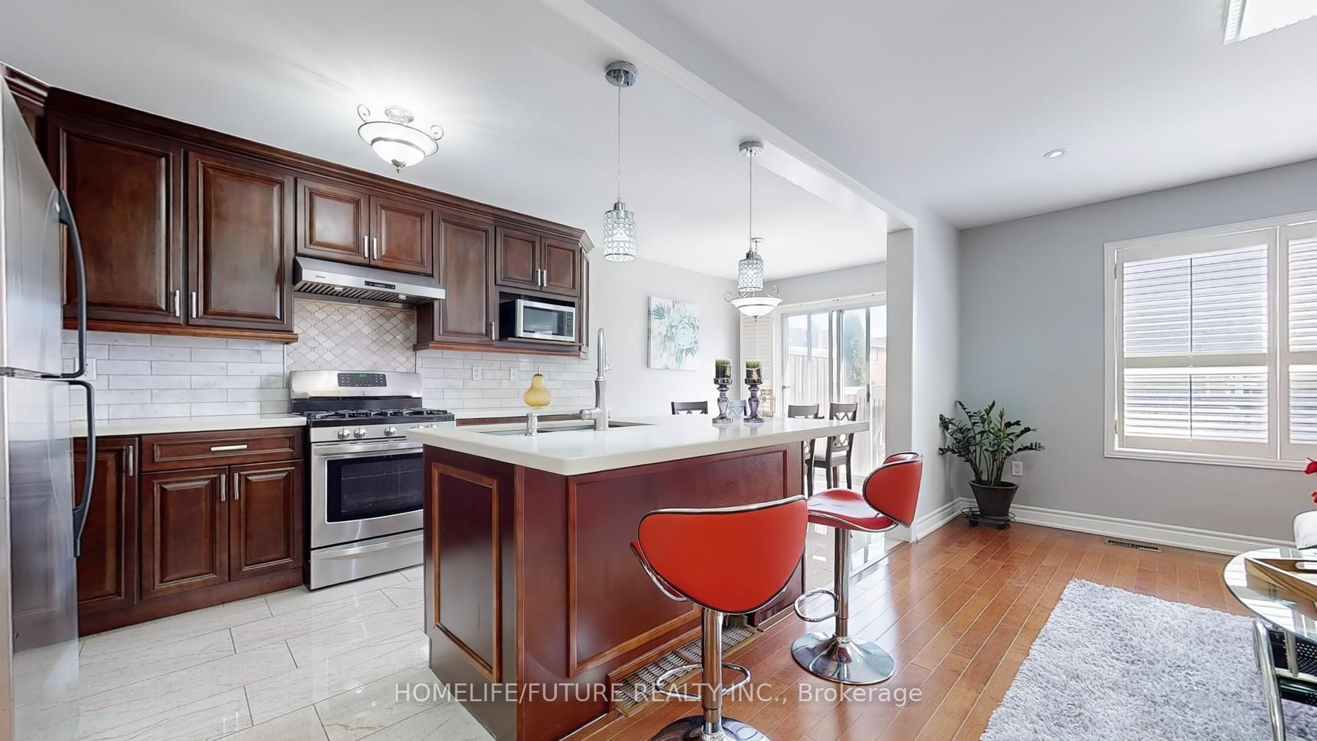 Photo 12 of 11 Andriana Crescent, Markham, Box Grove — HOMEH