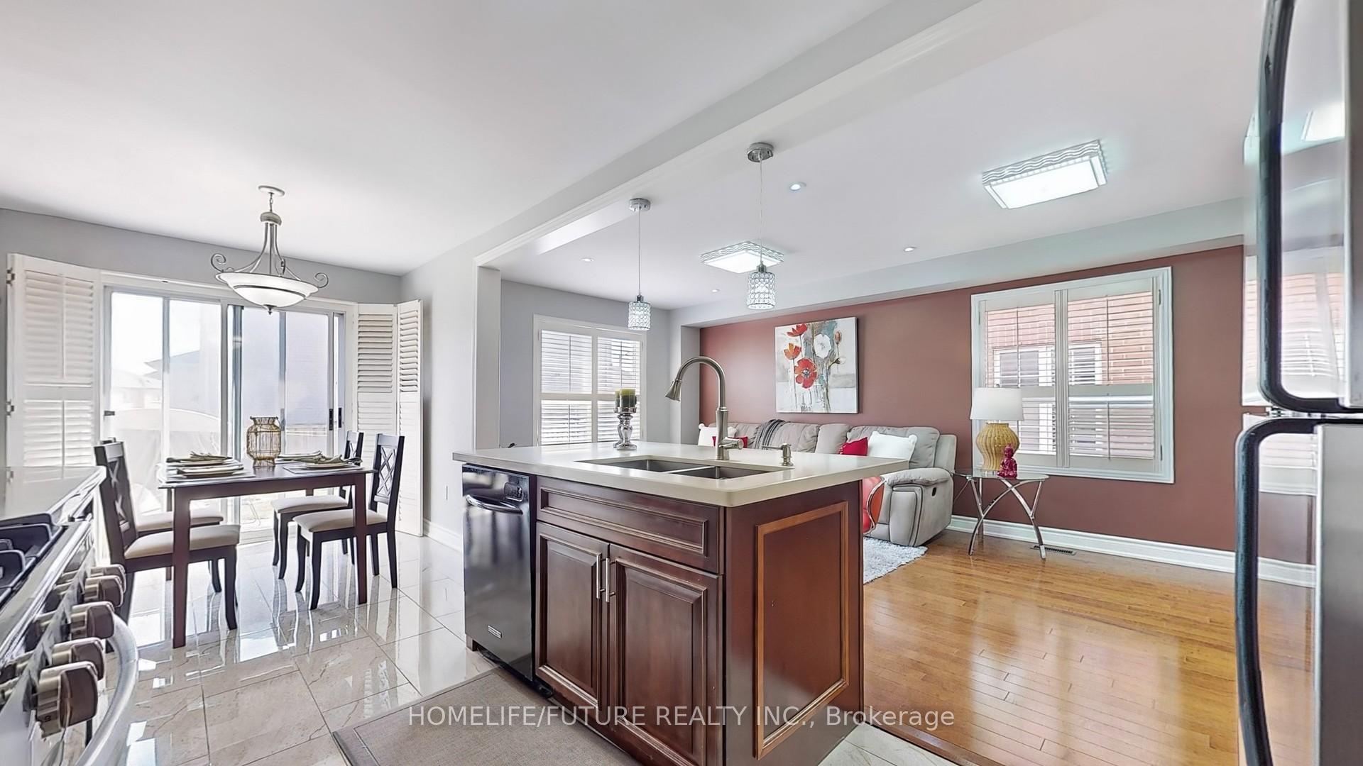Photo 14 of 11 Andriana Crescent, Markham, Box Grove — HOMEH