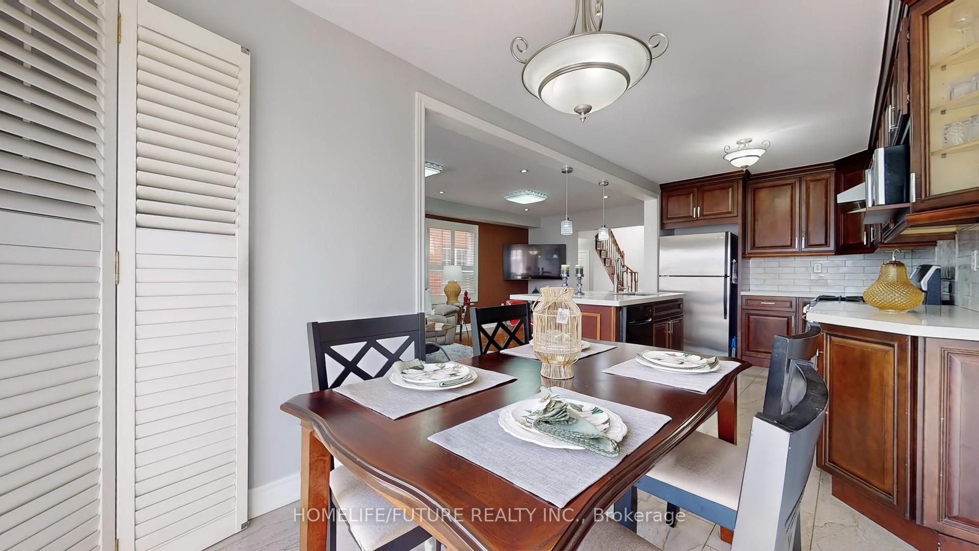 Photo 19 of 11 Andriana Crescent, Markham, Box Grove — HOMEH