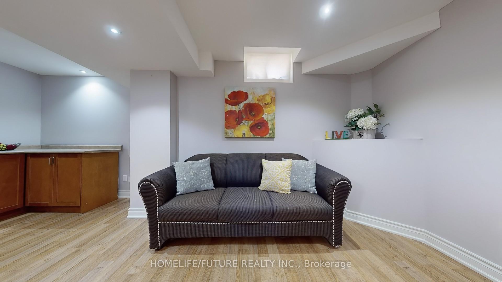 Photo 37 of 11 Andriana Crescent, Markham, Box Grove — HOMEH