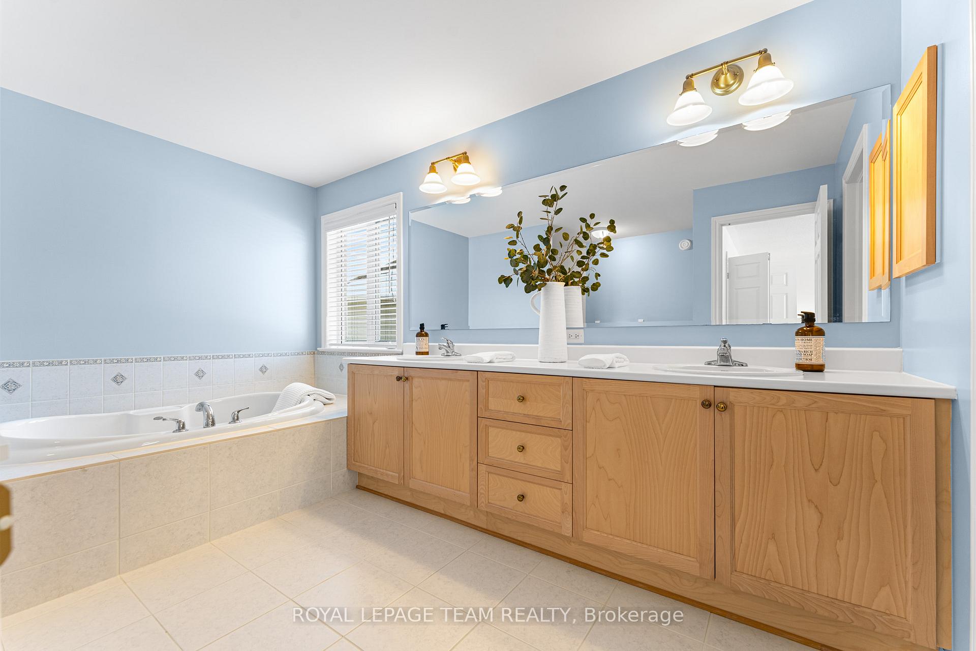 Photo 25 of 90 Osprey Crescent, Ottawa, Kanata - Bridlewood — HOMEH