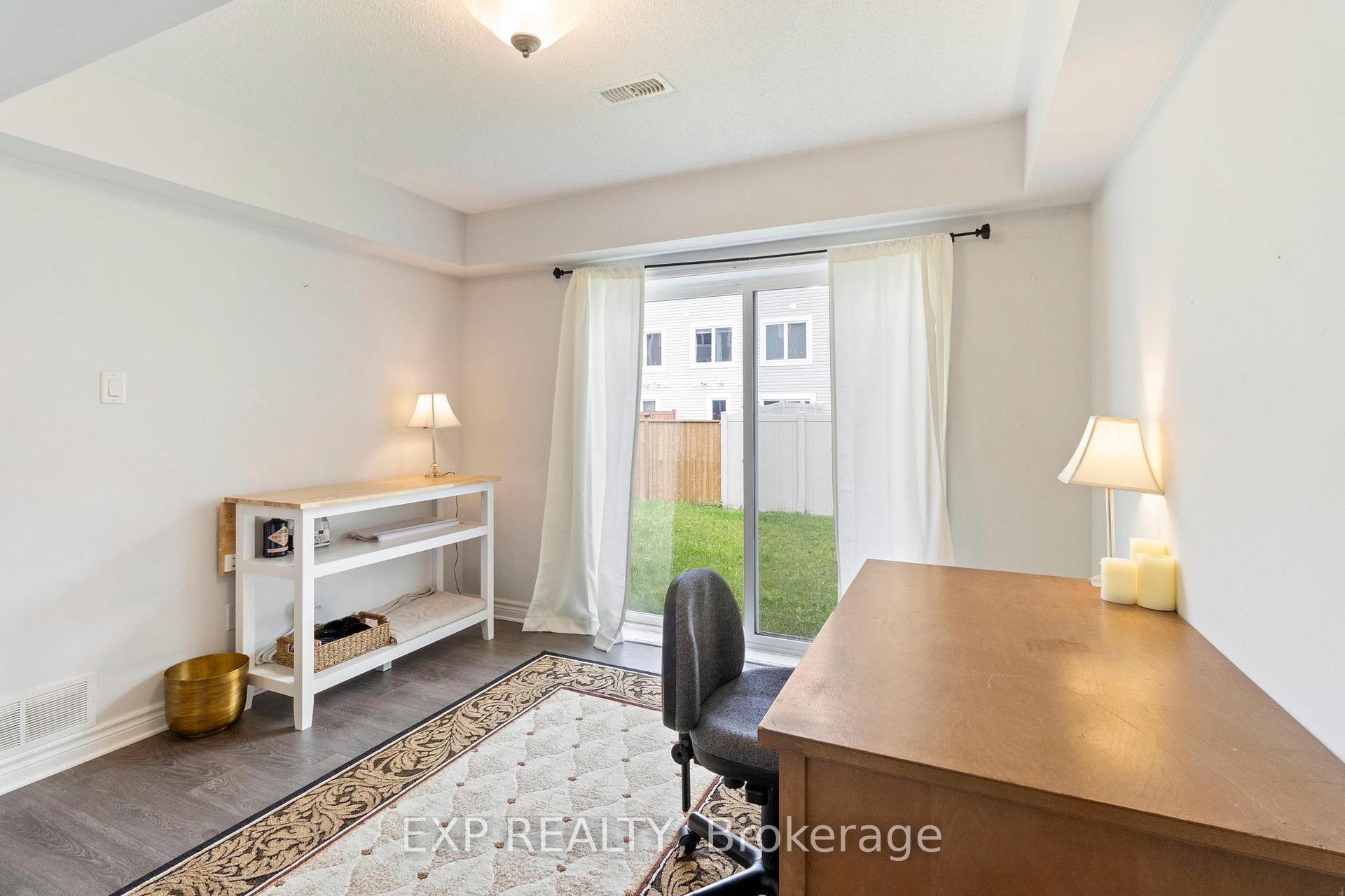 Photo 5 of 123 Gelderland, Ottawa, Kanata - Emerald Meadows/Trailwest — HOMEH