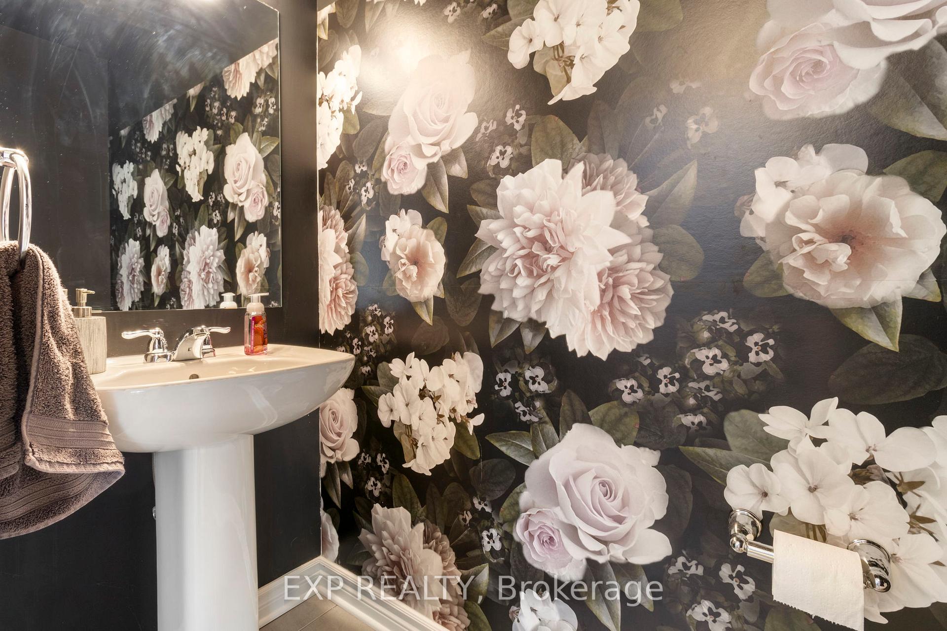 Photo 10 of 123 Gelderland, Ottawa, Kanata - Emerald Meadows/Trailwest — HOMEH