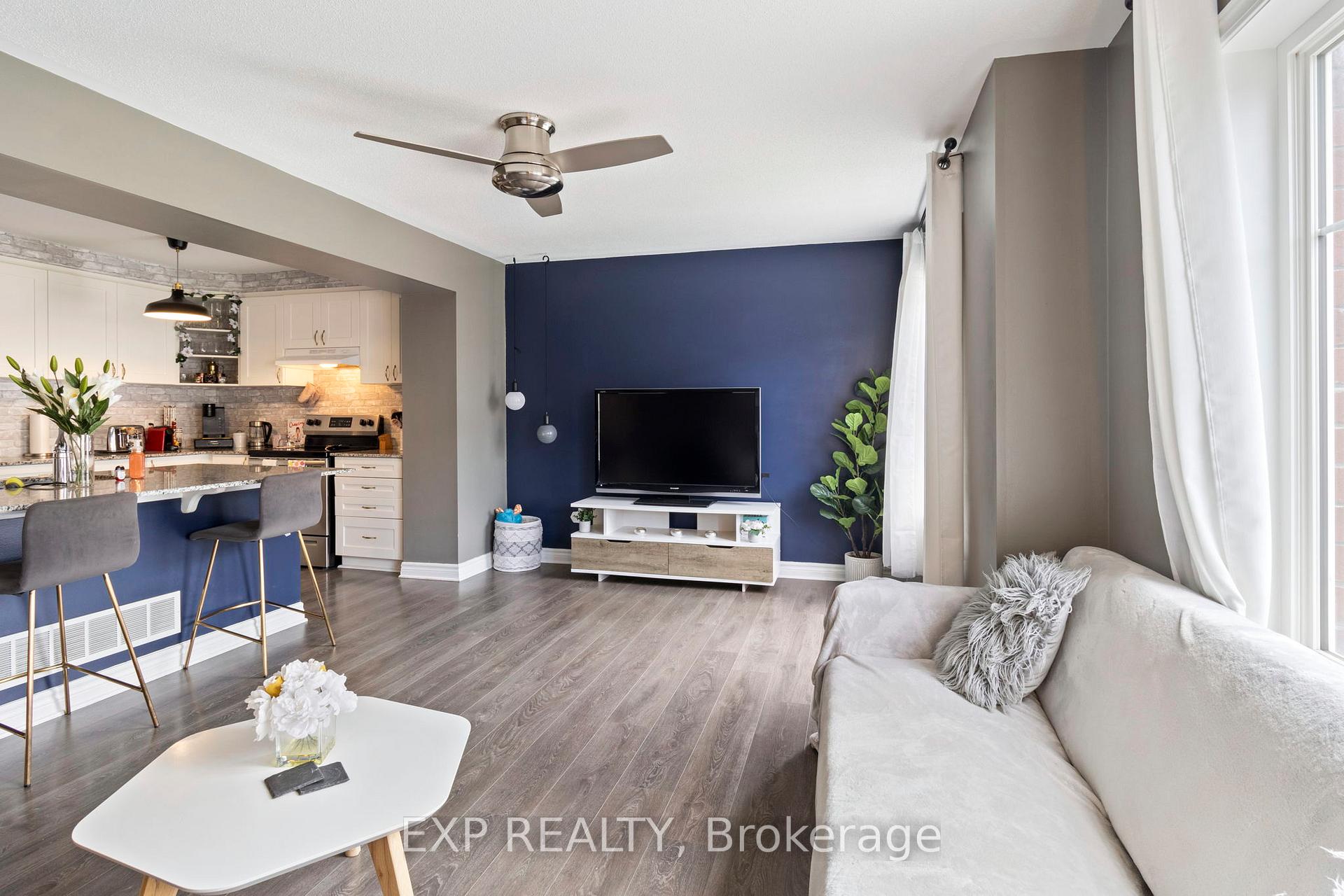 Photo 12 of 123 Gelderland, Ottawa, Kanata - Emerald Meadows/Trailwest — HOMEH