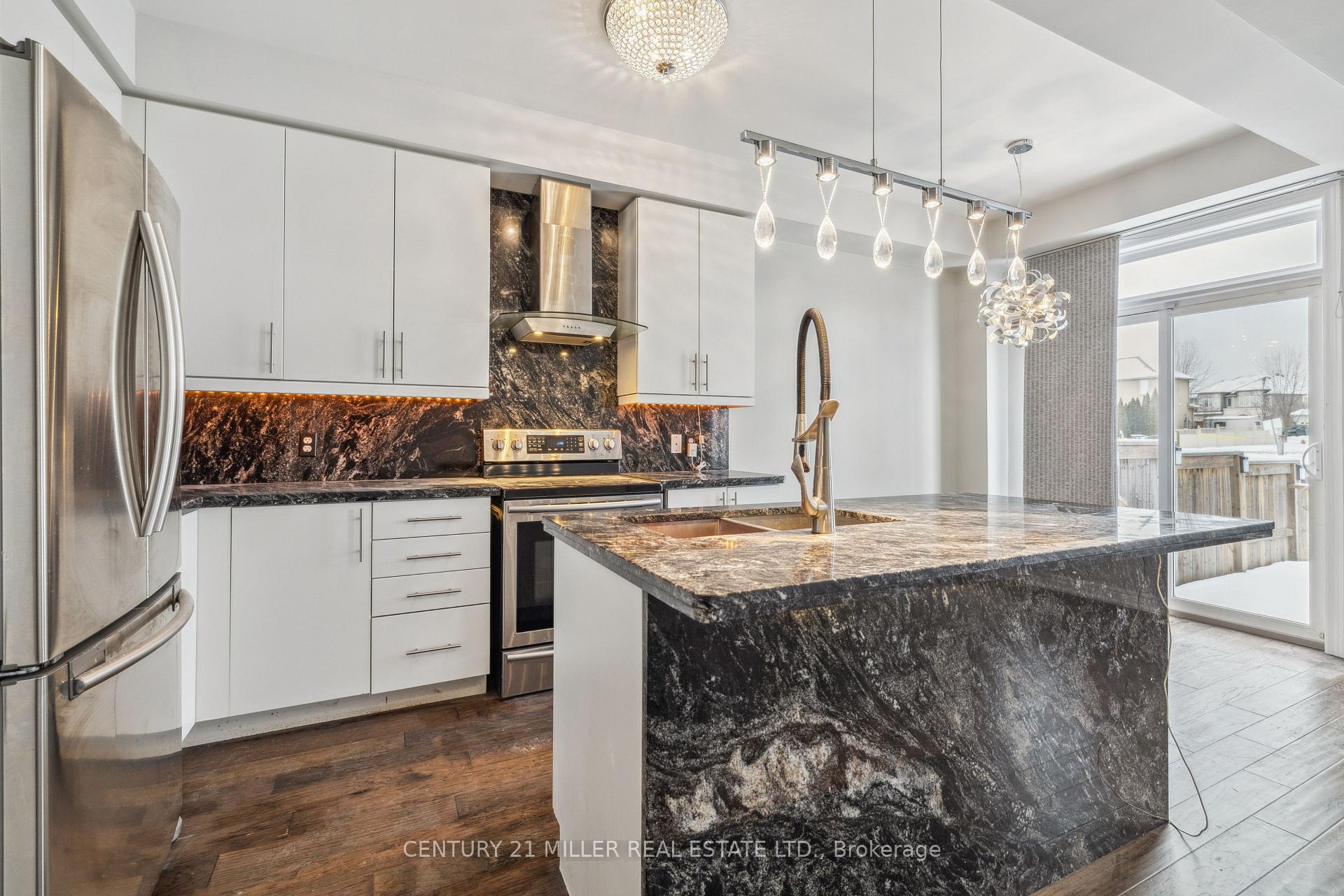 Photo 17 of Unit 4, 90 Raymond Road, Hamilton, Meadowlands — HOMEH