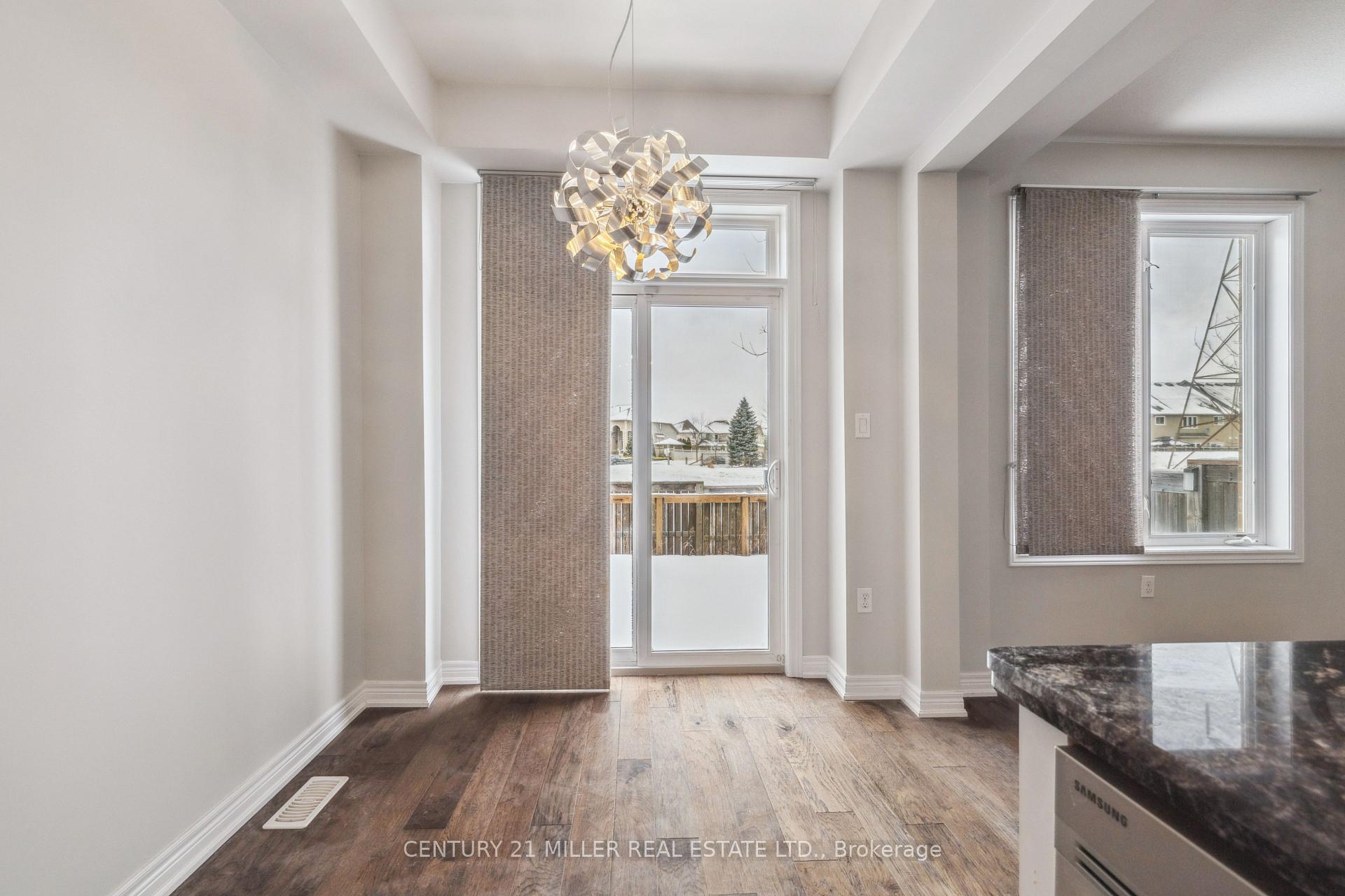 Photo 19 of Unit 4, 90 Raymond Road, Hamilton, Meadowlands — HOMEH