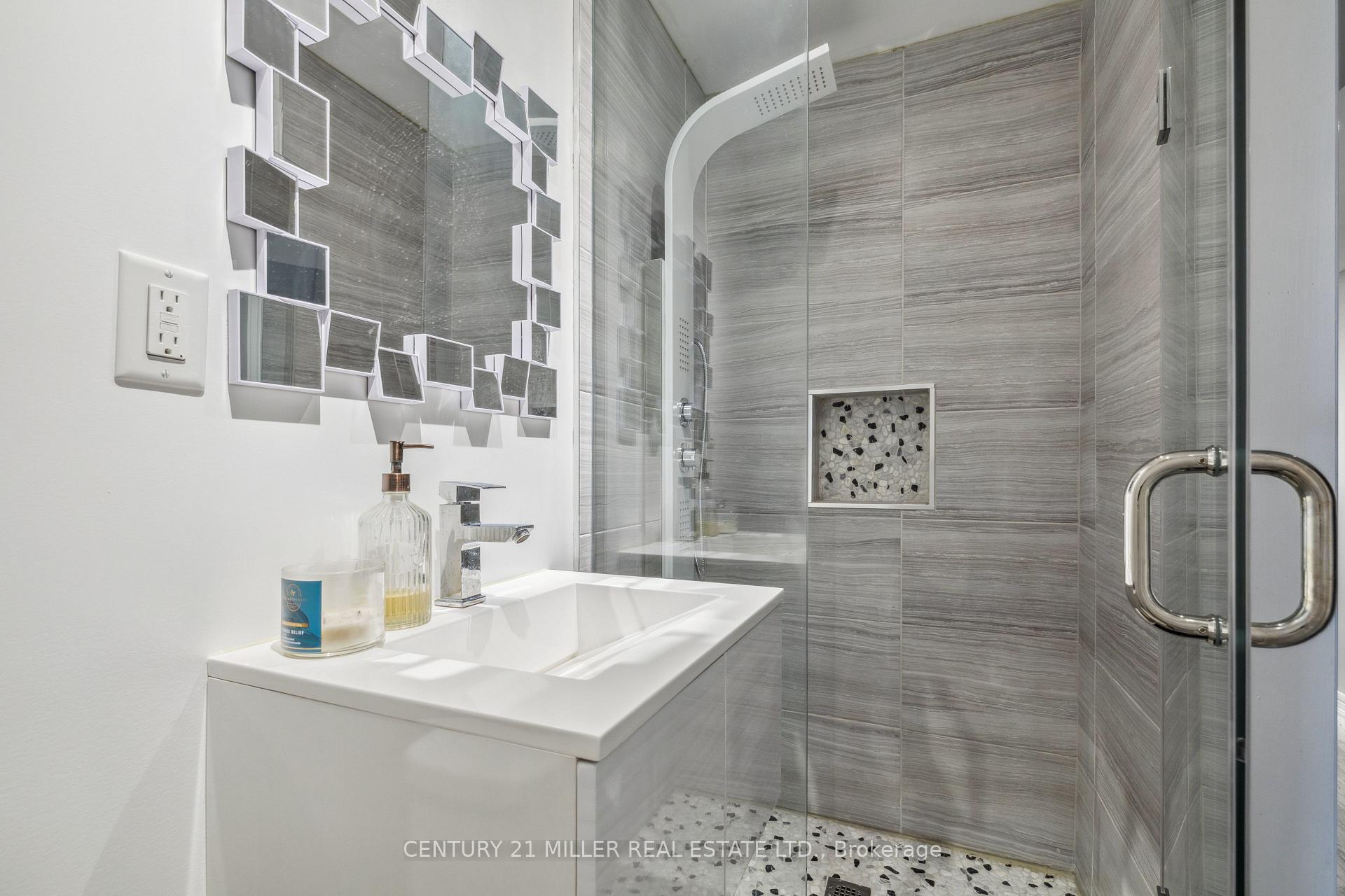 Photo 39 of Unit 4, 90 Raymond Road, Hamilton, Meadowlands — HOMEH