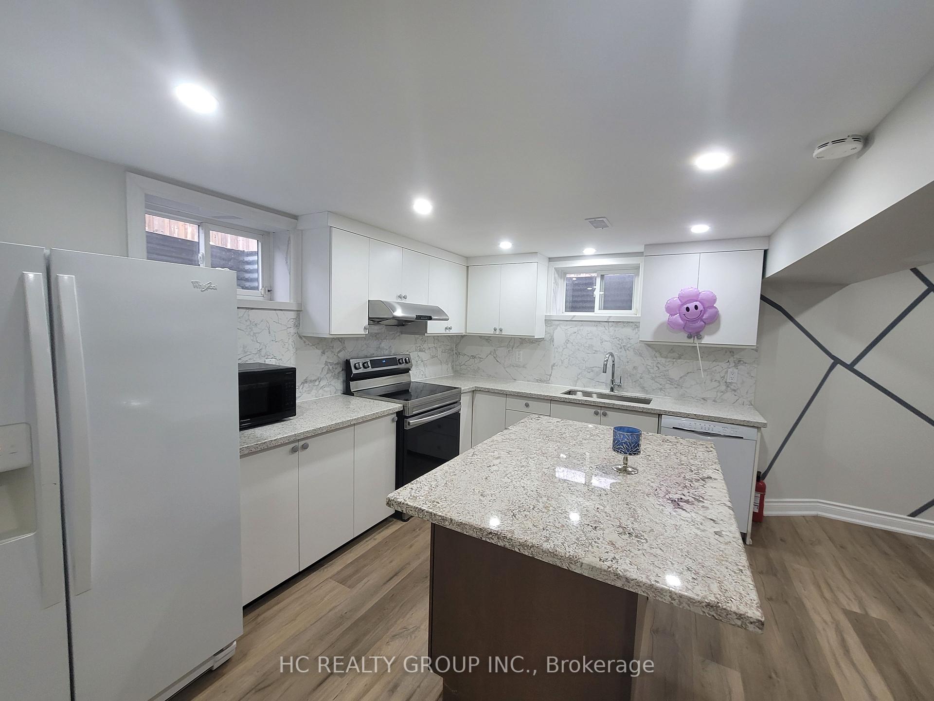 Photo 4 of 44 Dorothy Britton Drive, Markham, Middlefield — HOMEH