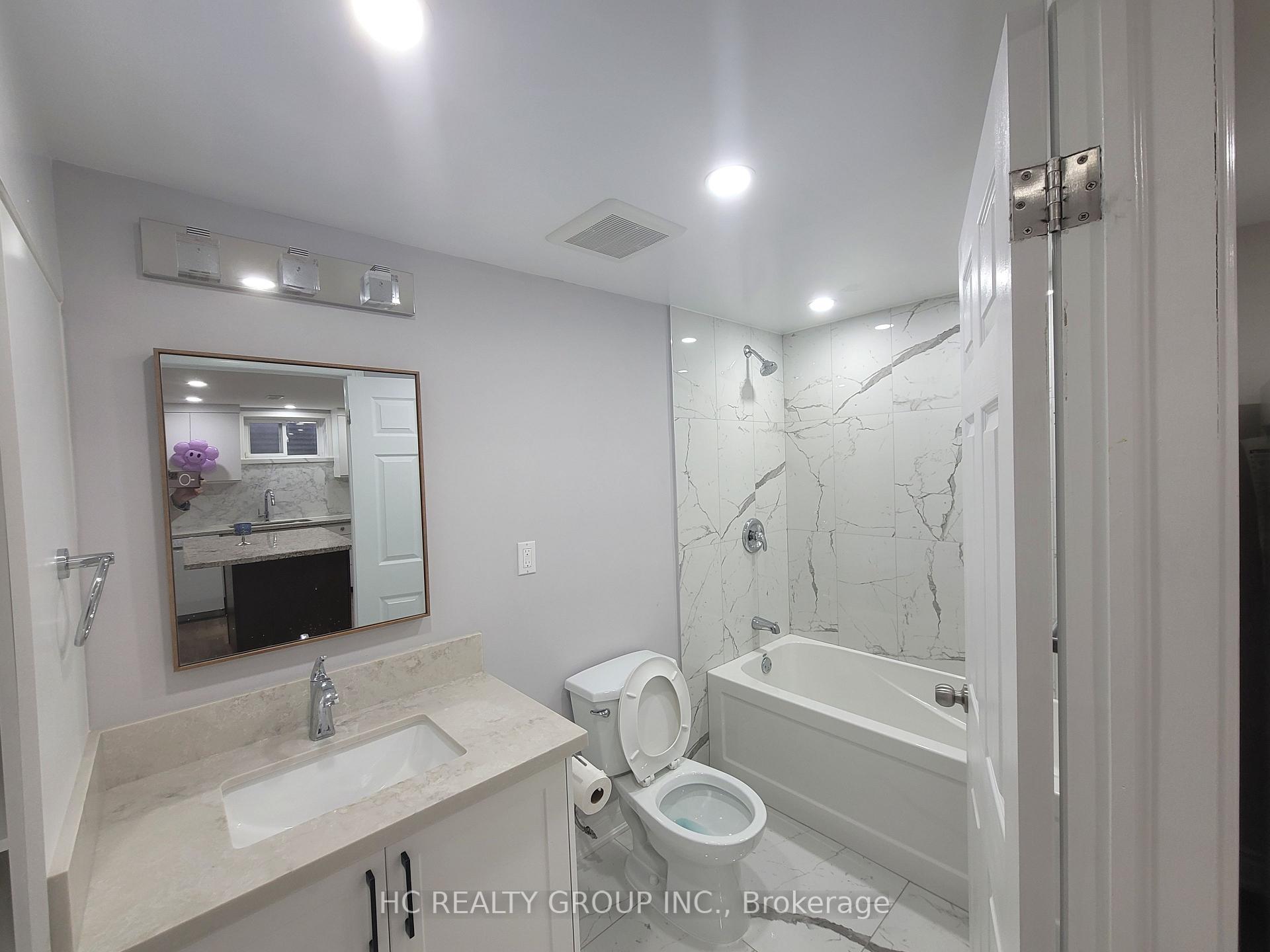 Photo 12 of 44 Dorothy Britton Drive, Markham, Middlefield — HOMEH