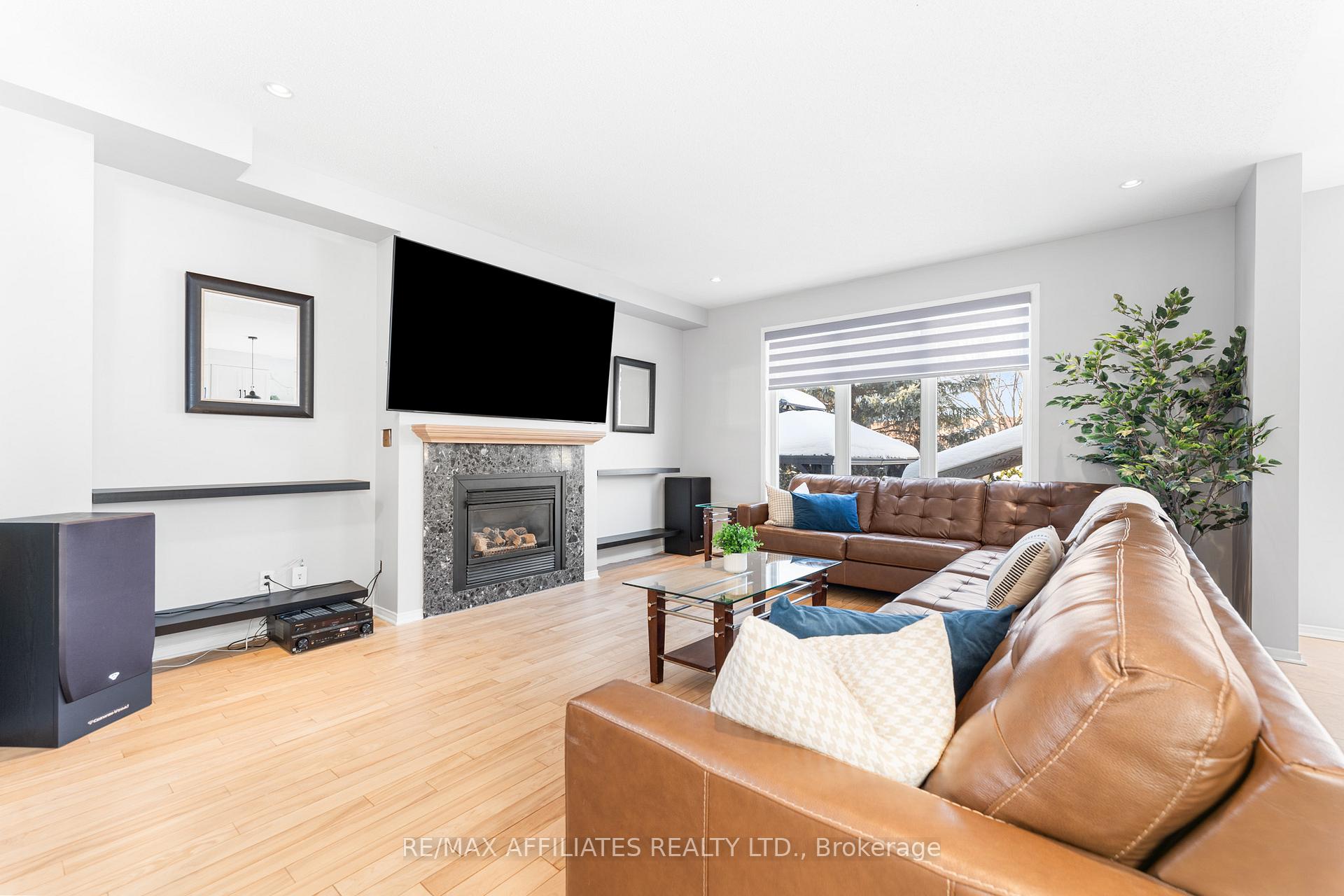 Photo 13 of 66 Glen Meadows Circle, Ottawa, Kanata - Emerald Meadows/Trailwest — HOMEH