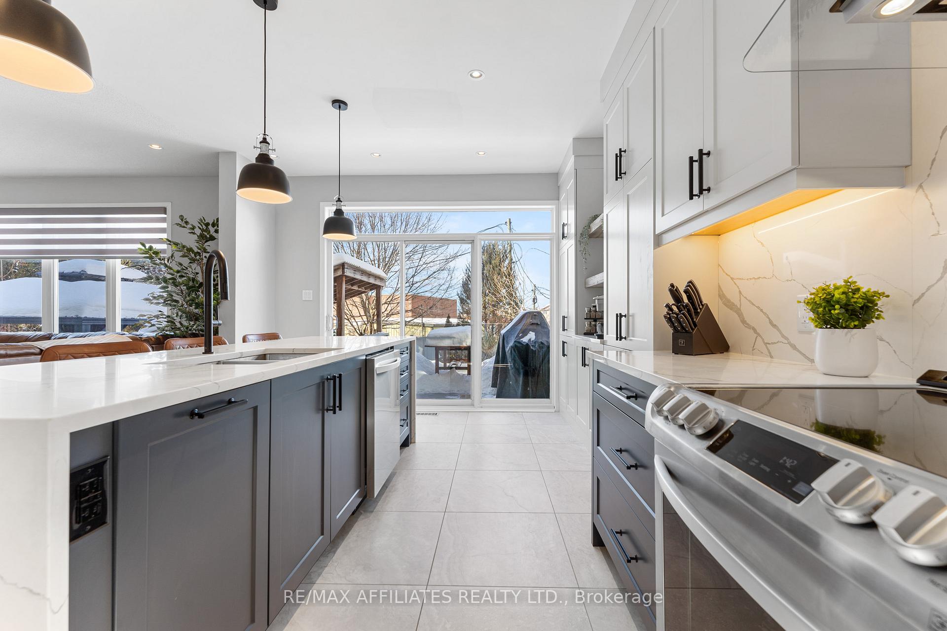Photo 22 of 66 Glen Meadows Circle, Ottawa, Kanata - Emerald Meadows/Trailwest — HOMEH