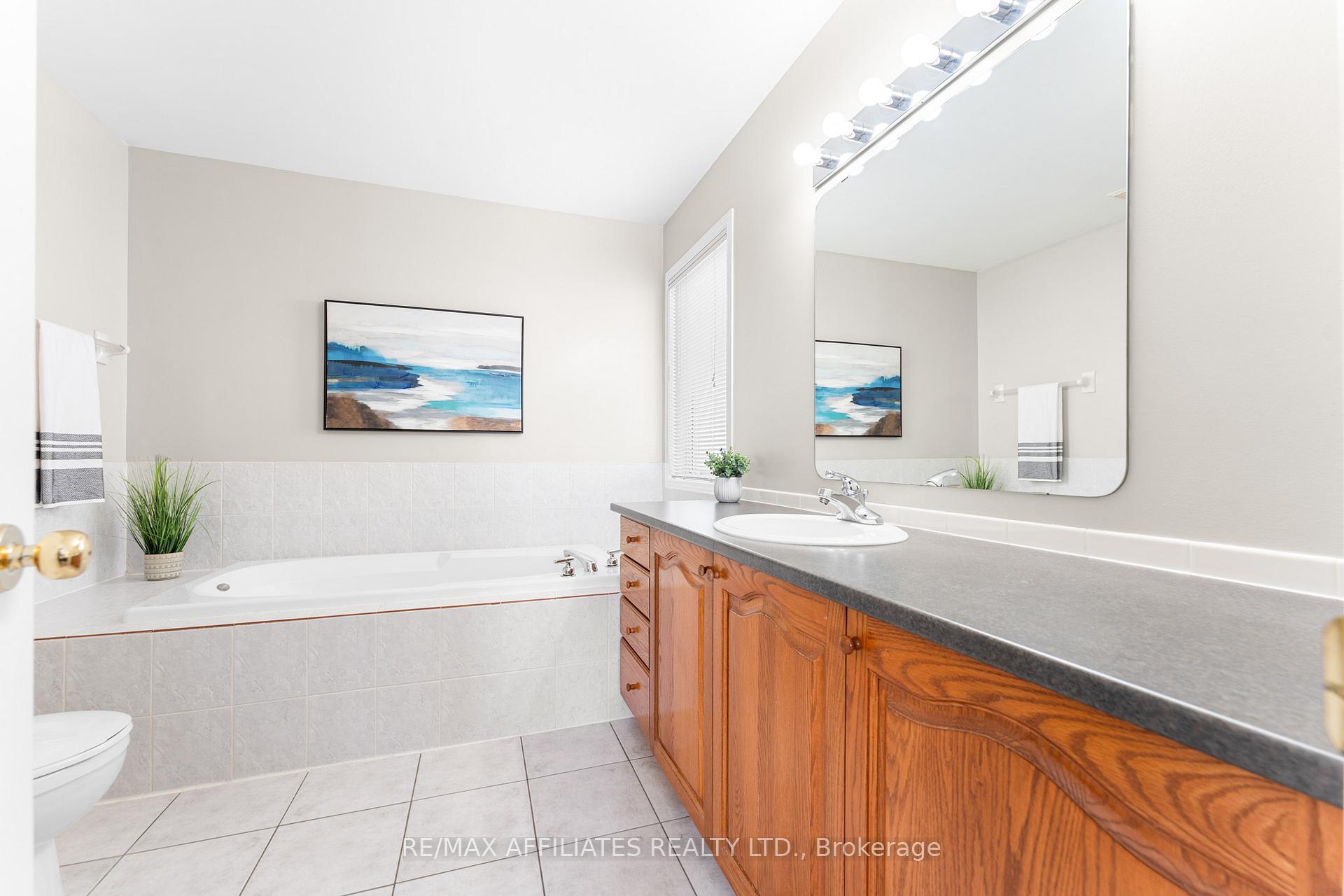 Photo 30 of 66 Glen Meadows Circle, Ottawa, Kanata - Emerald Meadows/Trailwest — HOMEH