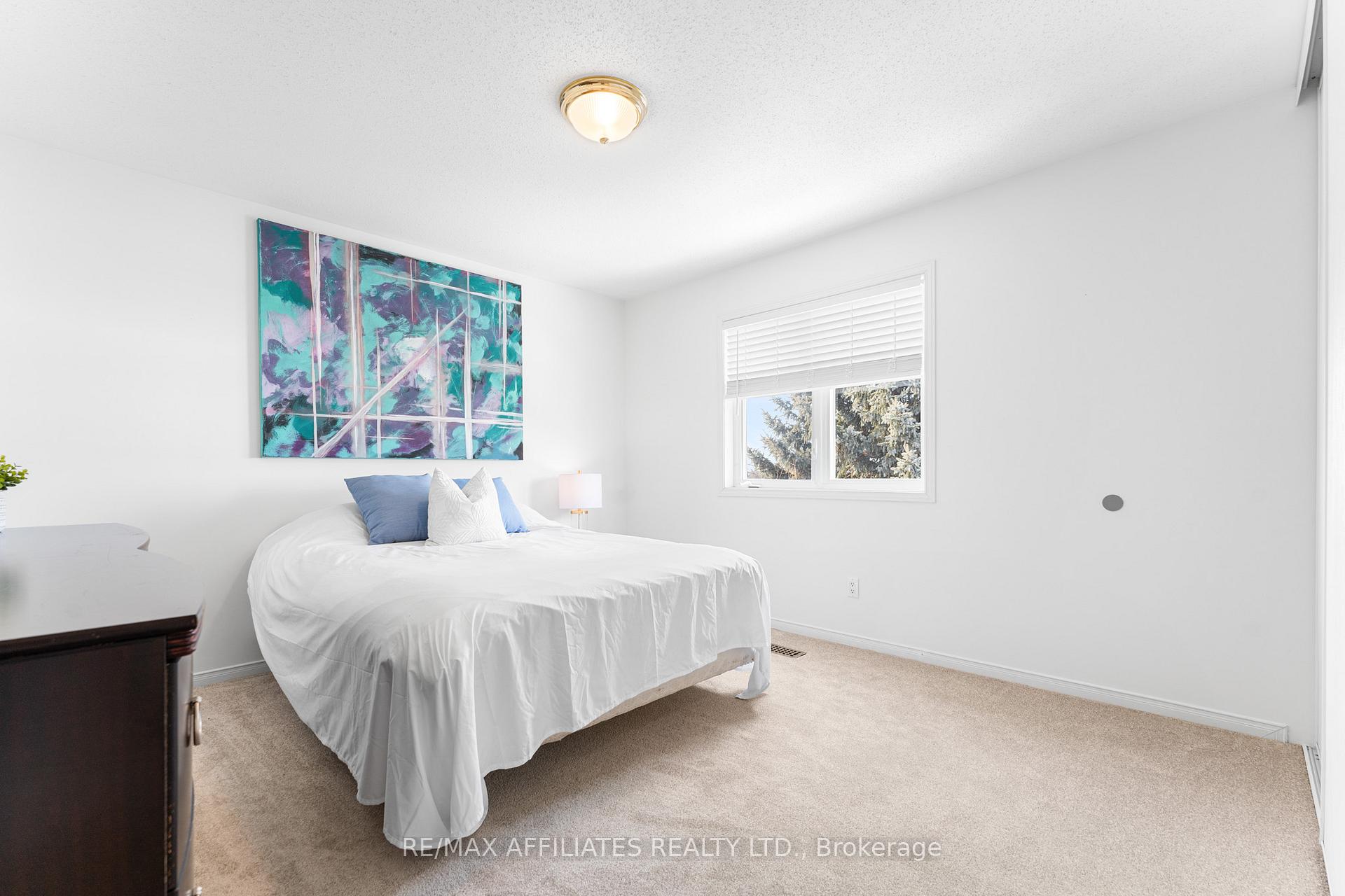 Photo 32 of 66 Glen Meadows Circle, Ottawa, Kanata - Emerald Meadows/Trailwest — HOMEH