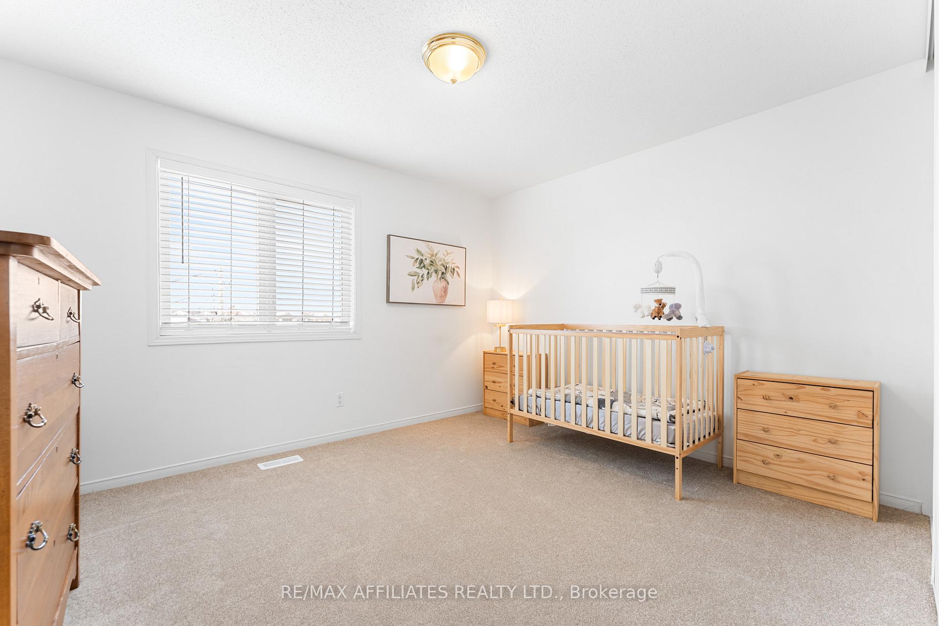 Photo 33 of 66 Glen Meadows Circle, Ottawa, Kanata - Emerald Meadows/Trailwest — HOMEH