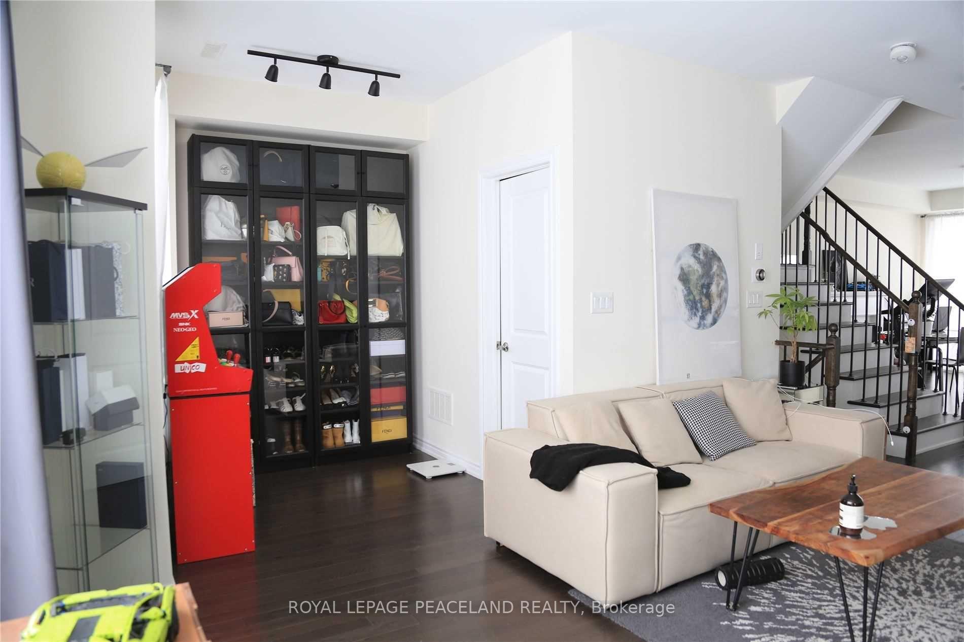 Photo 4 of 29 Breyworth Road, Markham, Victoria Square — HOMEH