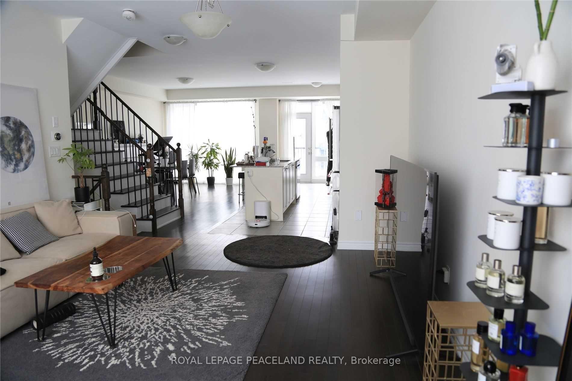 Photo 5 of 29 Breyworth Road, Markham, Victoria Square — HOMEH