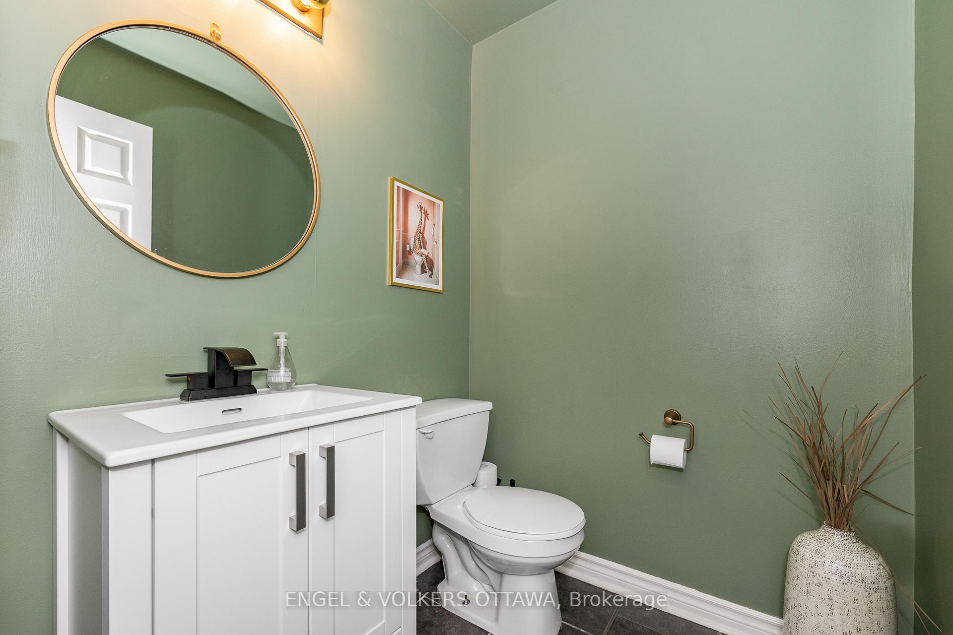Photo 12 of 46 Deerchase Court, Ottawa, Kanata - Emerald Meadows/Trailwest — HOMEH