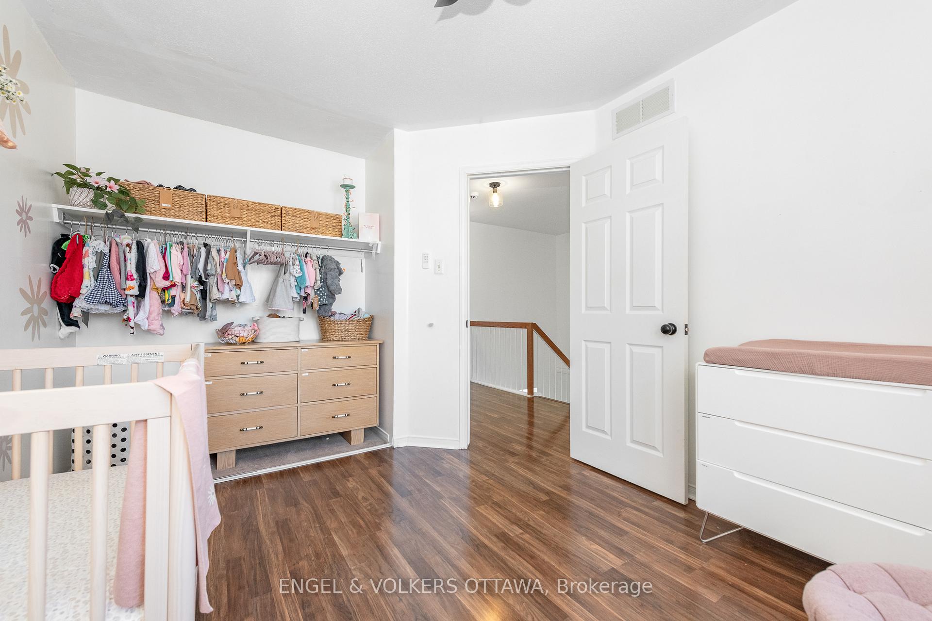 Photo 22 of 46 Deerchase Court, Ottawa, Kanata - Emerald Meadows/Trailwest — HOMEH